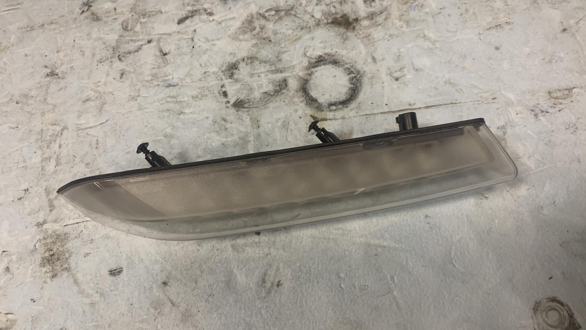 Светод.фонарь указателя поворота Л Пд 63137717871