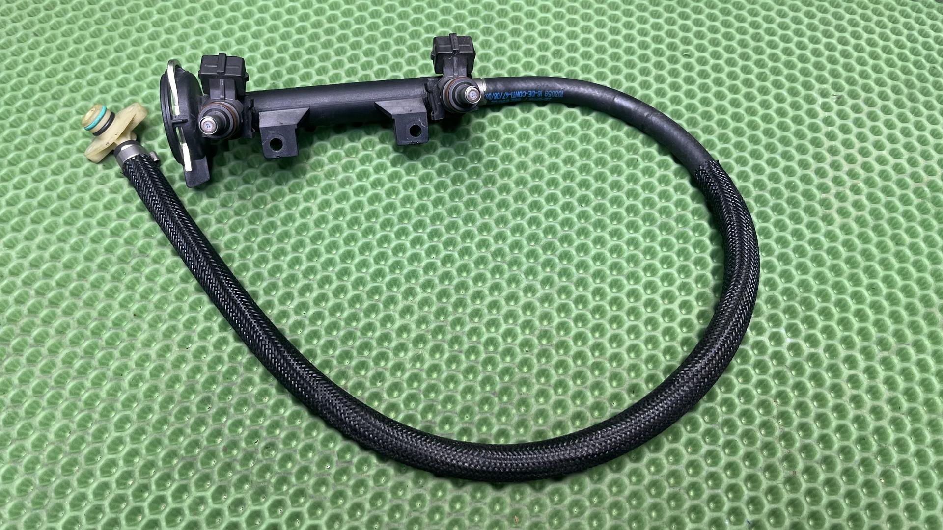 Топливная рампа 13547680105