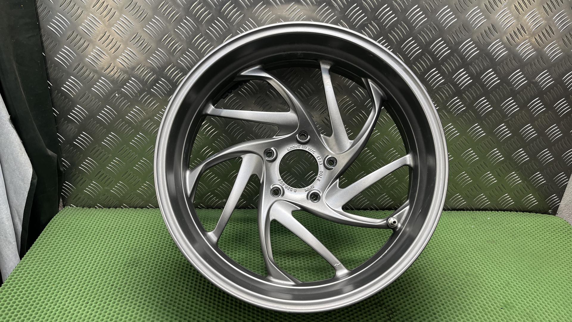 Заднее колесо ostra-grau 6,0X17 k48 