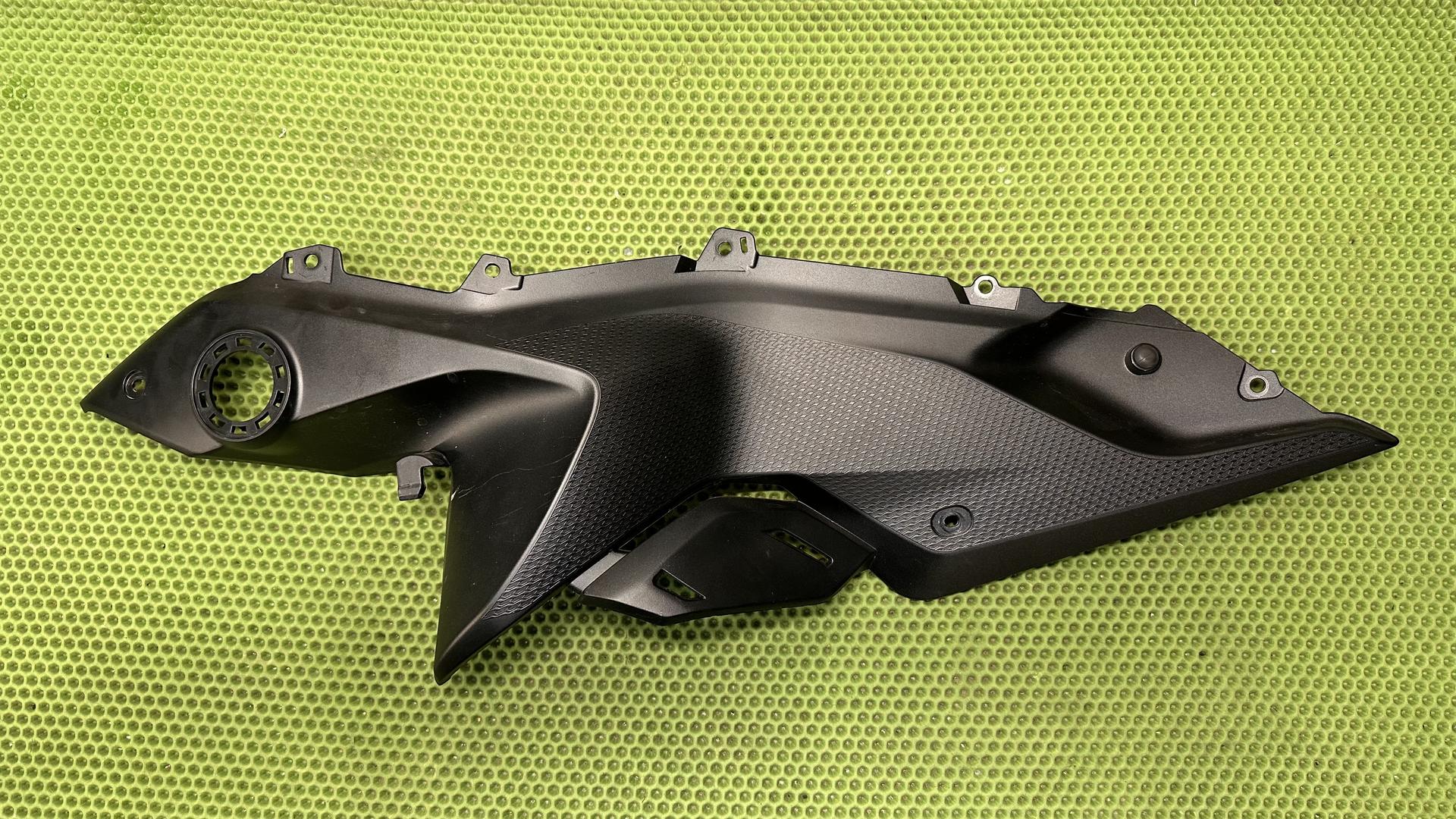 Боковая обшивка Л 46638545319