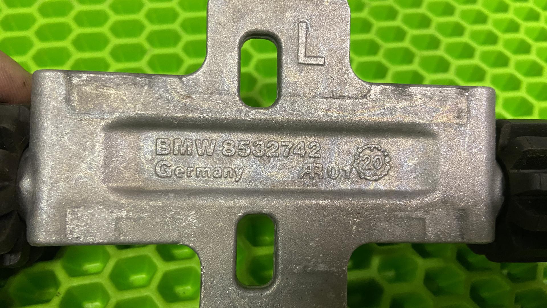 Регулировочная пластина передн.сиденья 52538532742