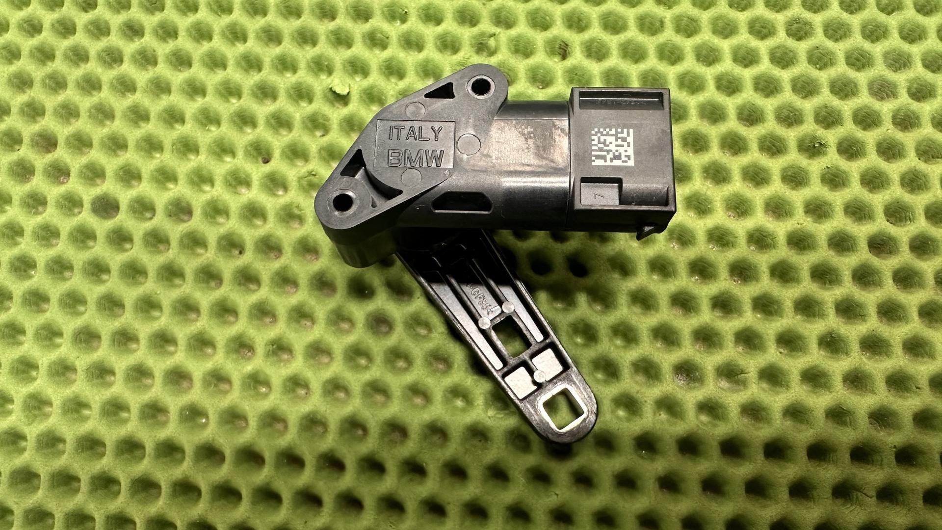 Датчик дорожного просвета 37146895466