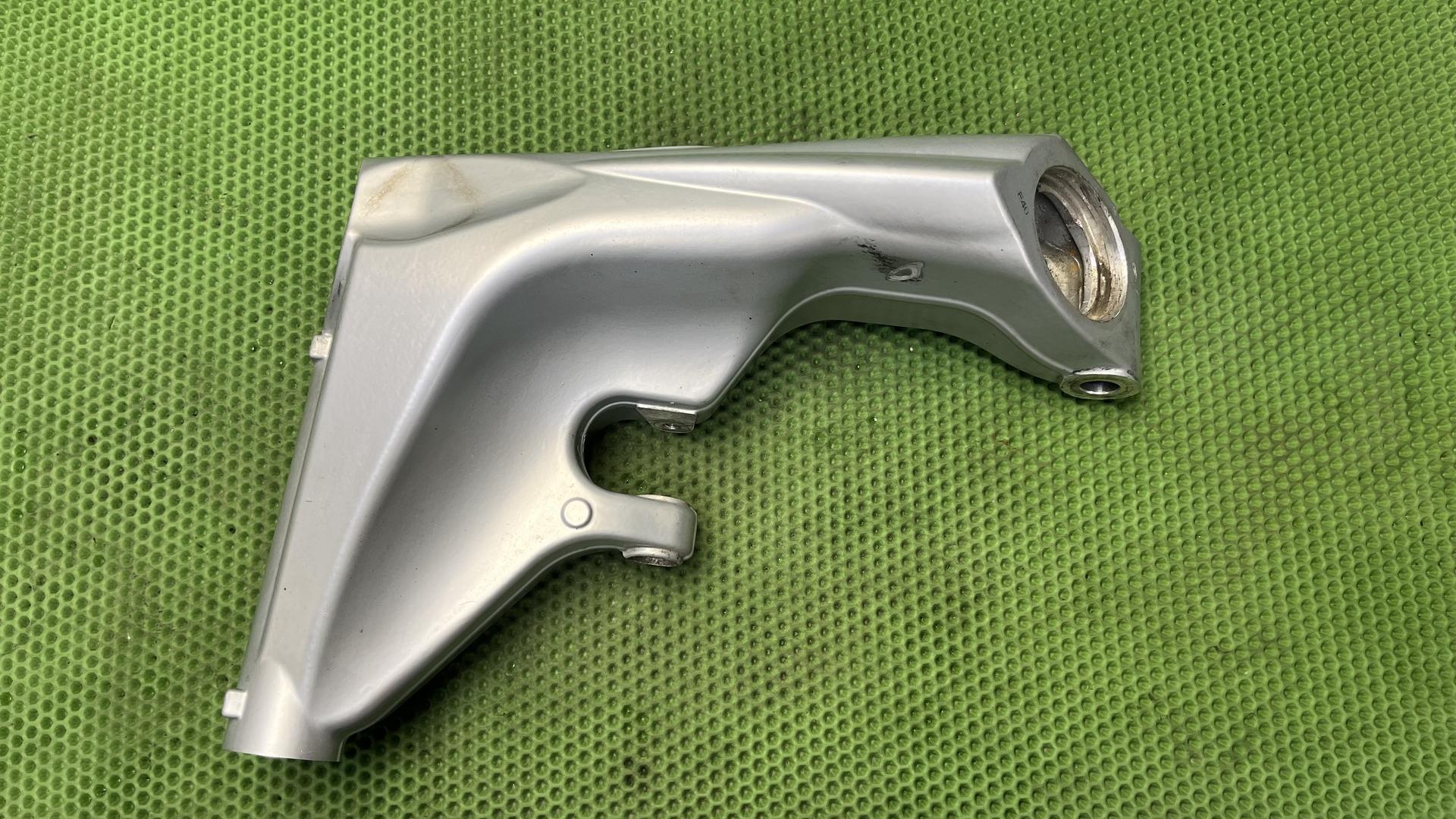 Качающийся рычаг заднего колеса Silber 33178523876