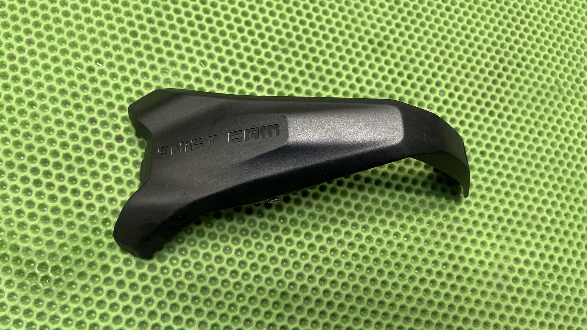 Накладка крышки ГБЦ правая R1300GS/GSA KA1-2 11127109300