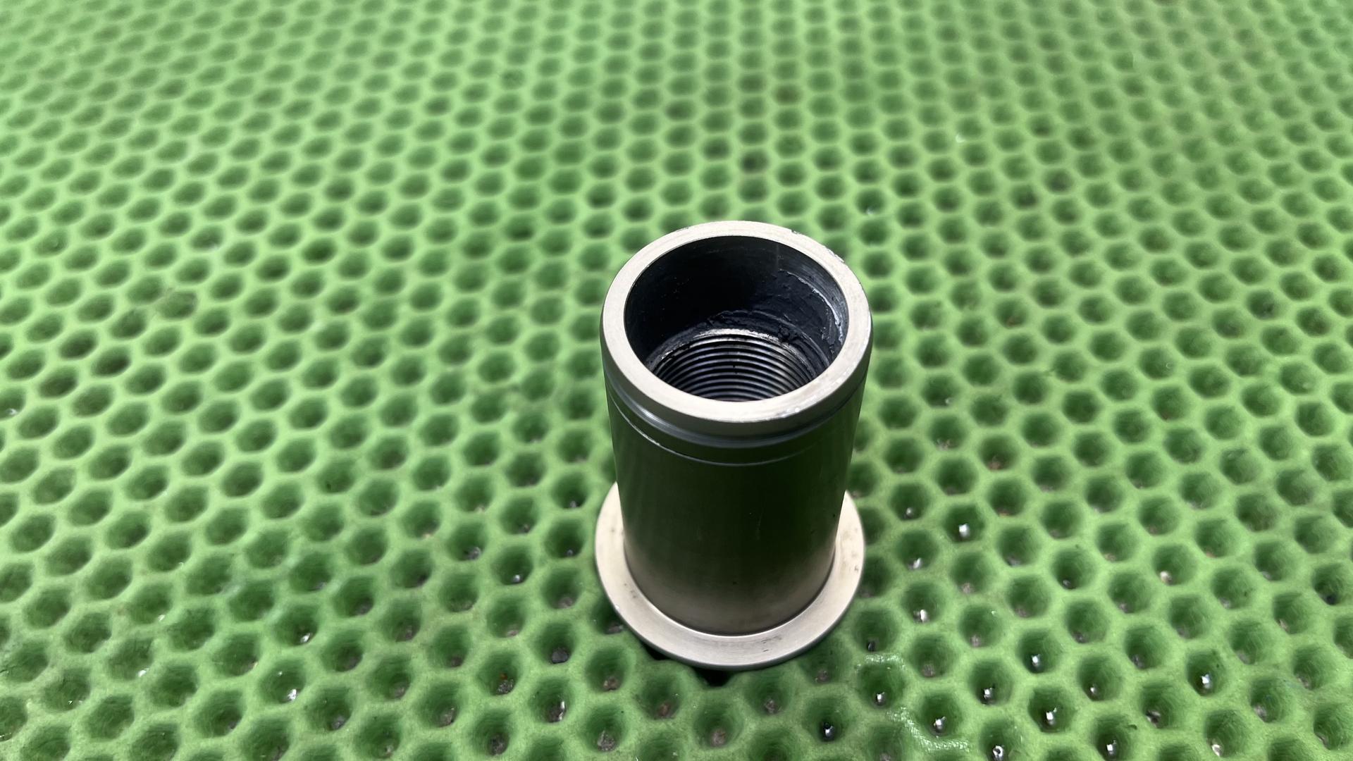 Втулка оси переднего колеса M24X1,5 K1200/1300/1600 31447677195