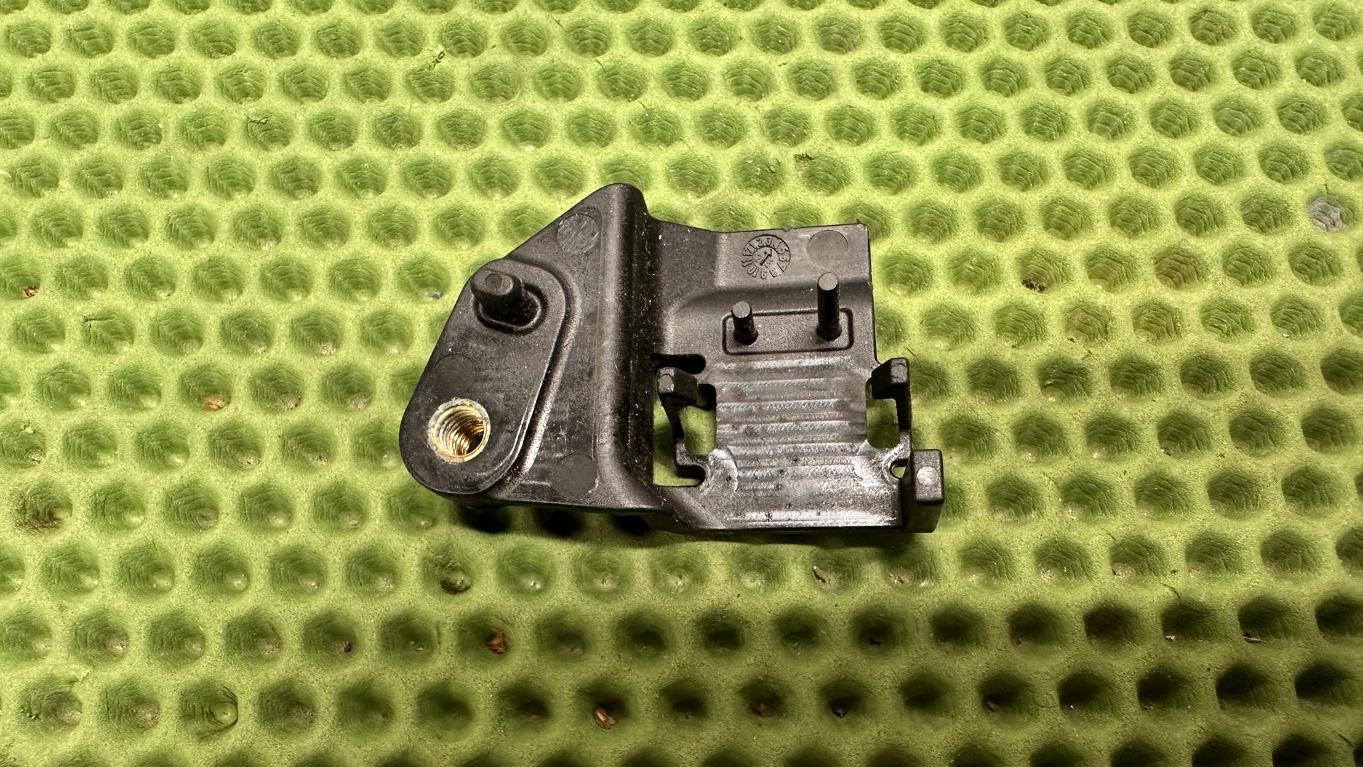 Держатель микровыключателя R1300xx KA1-5 46527105986