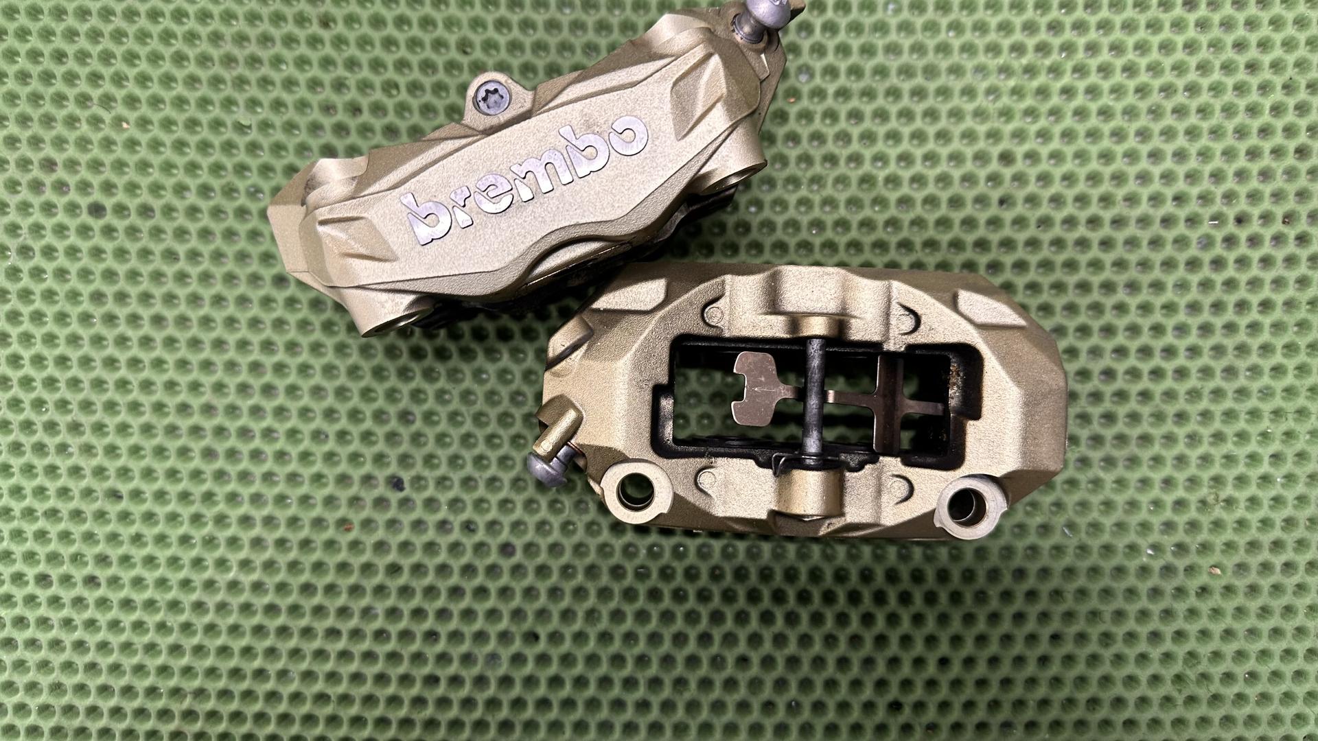 Комплект передних суппортов для R1200/1250 LC Gold Золотые 