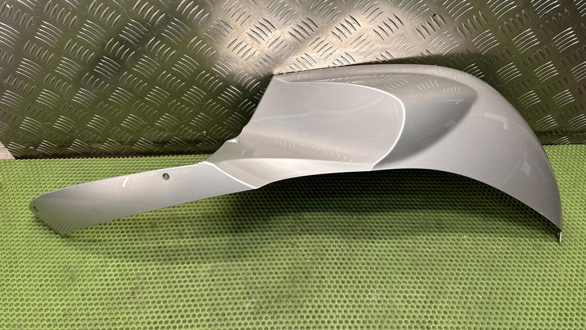 Облицовка бака (кожух) левая R1200ST K28 46637673727