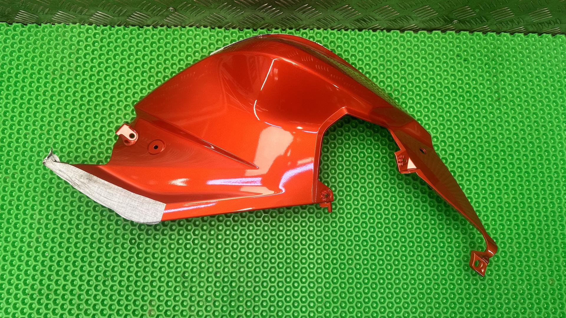Облицовка правая F800R дорест. K73 46638530194