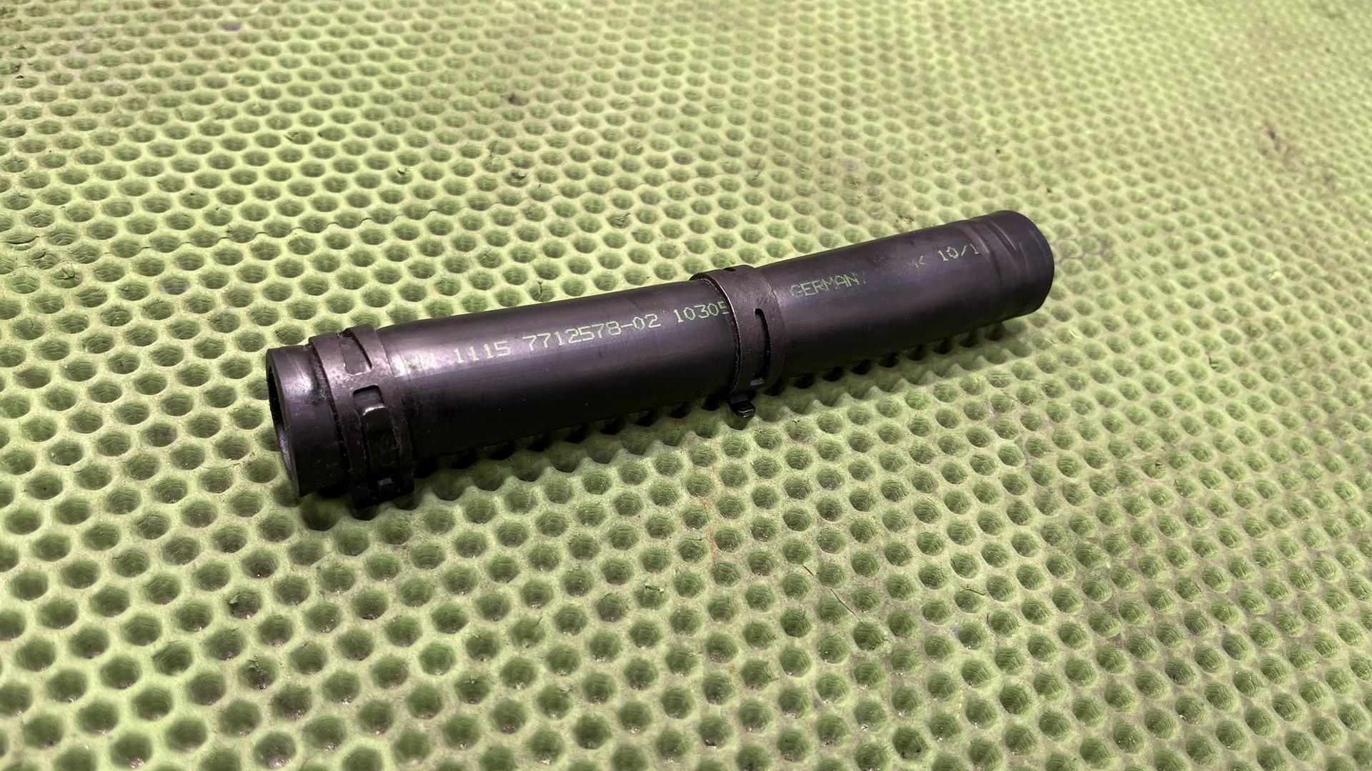 Шланг картерных газов 11157712578