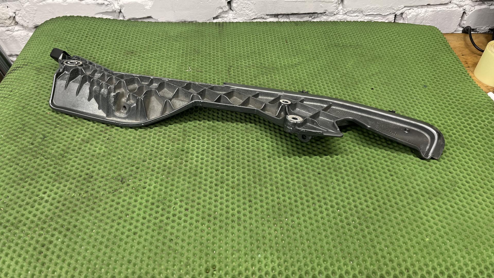 Планка упора для ног Л 46718533877