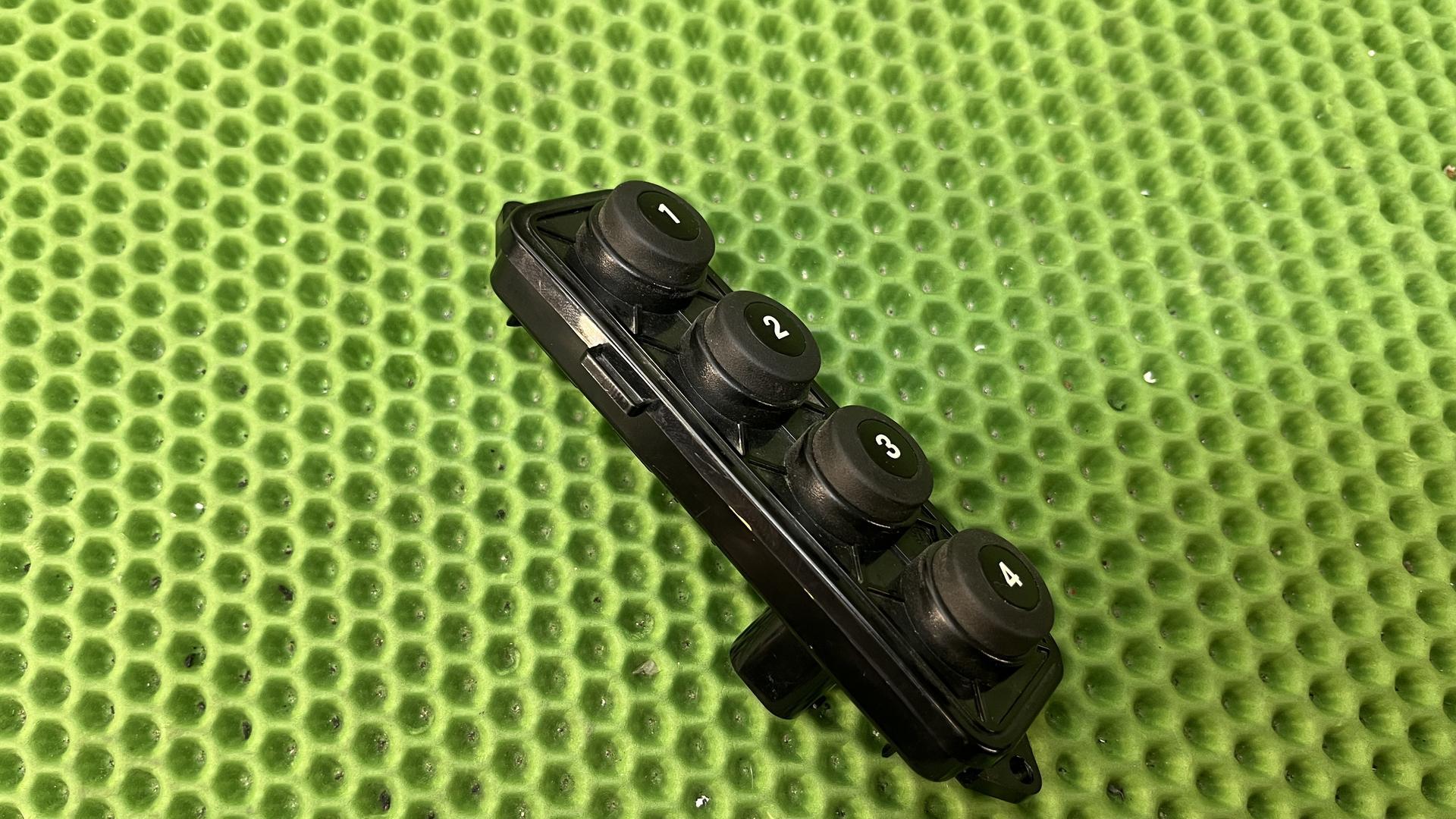 Панель управления аудиосистемой (21-) 65148394254