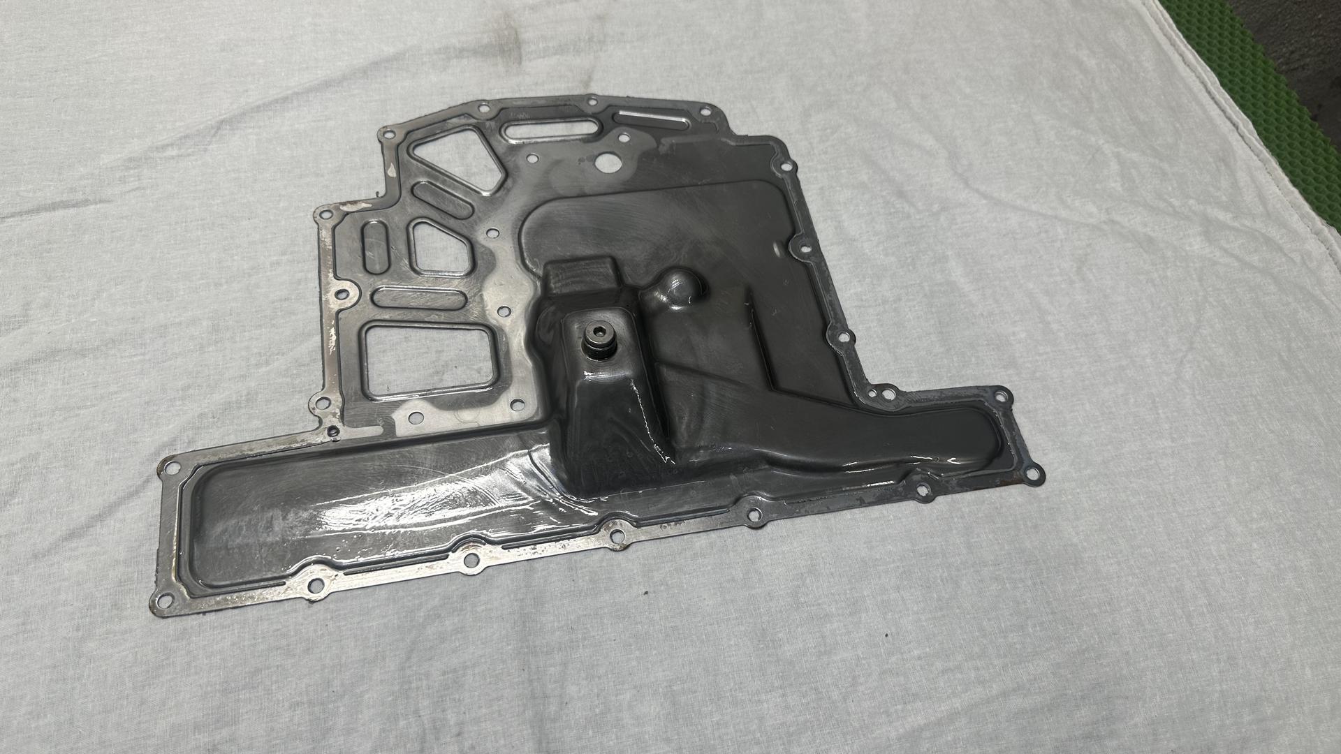 Поддон сухого картера K1600 11137719080