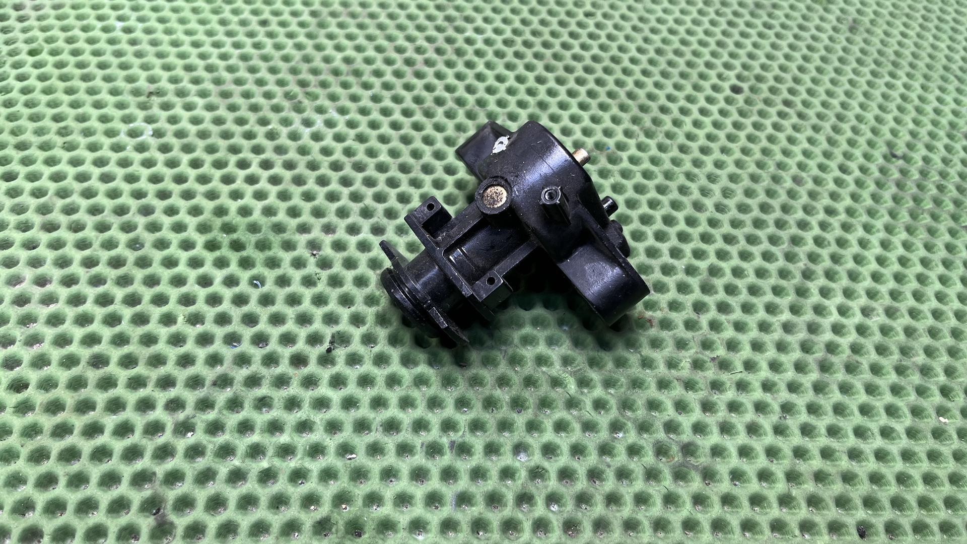 Корпус замка вала рулевой колонки 51257700072