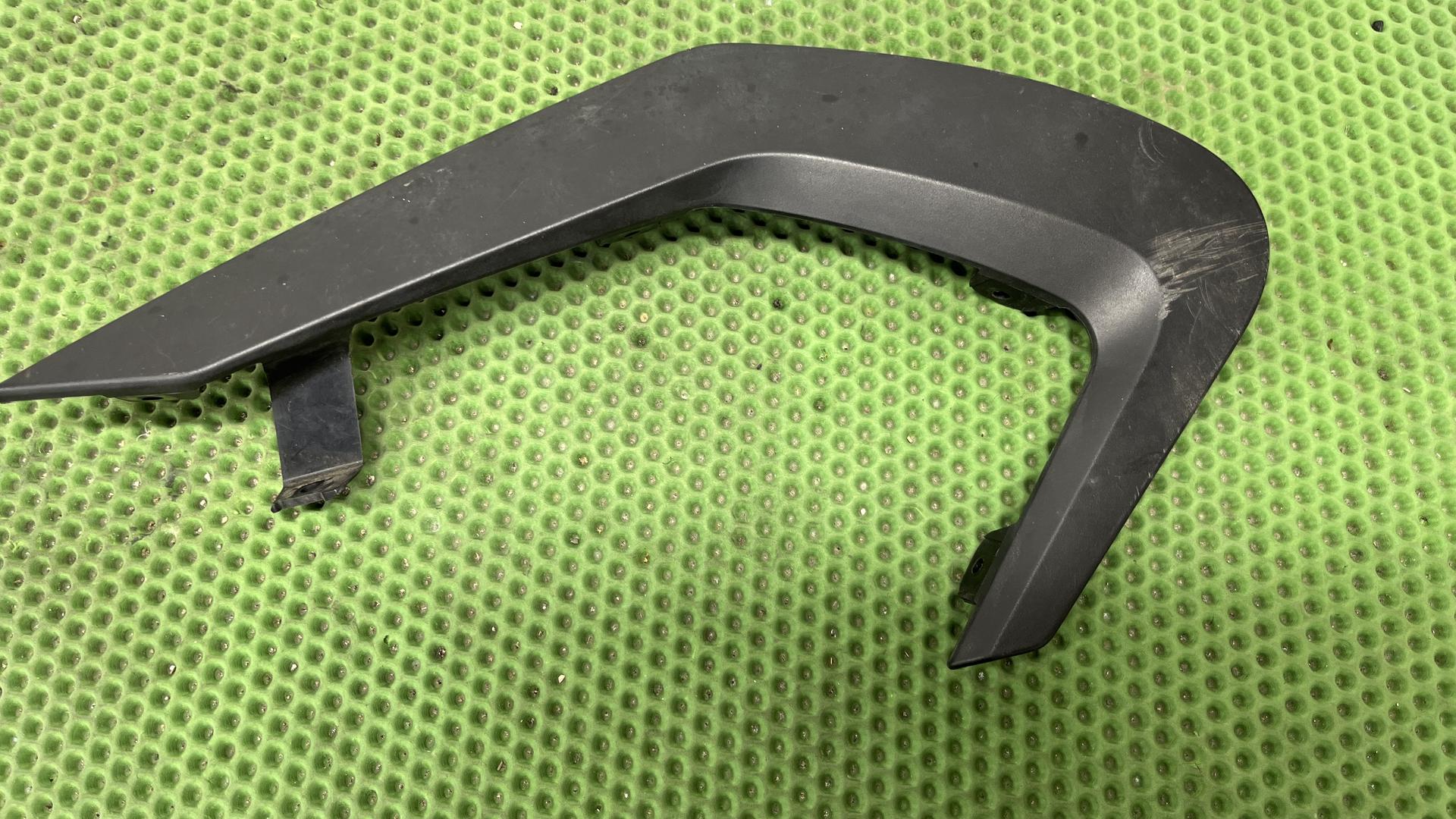 Боковая обшивка Л Вх 46637711695