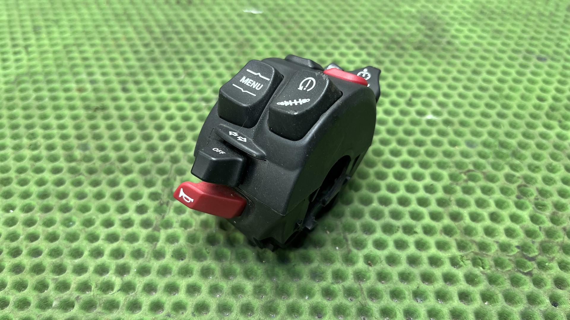 Комбинированный выключатель Л 61319480157