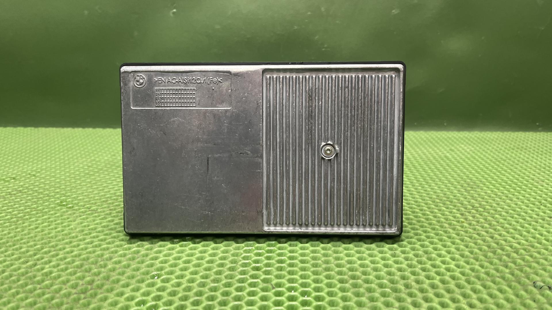 Zentrale Fahrgestellelektronik 61358394897