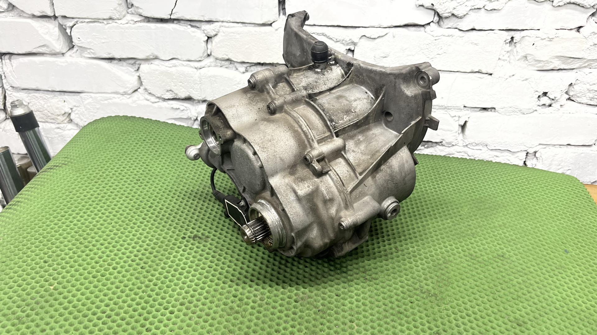 6-ступенчатая КПП серебристая 23007721743