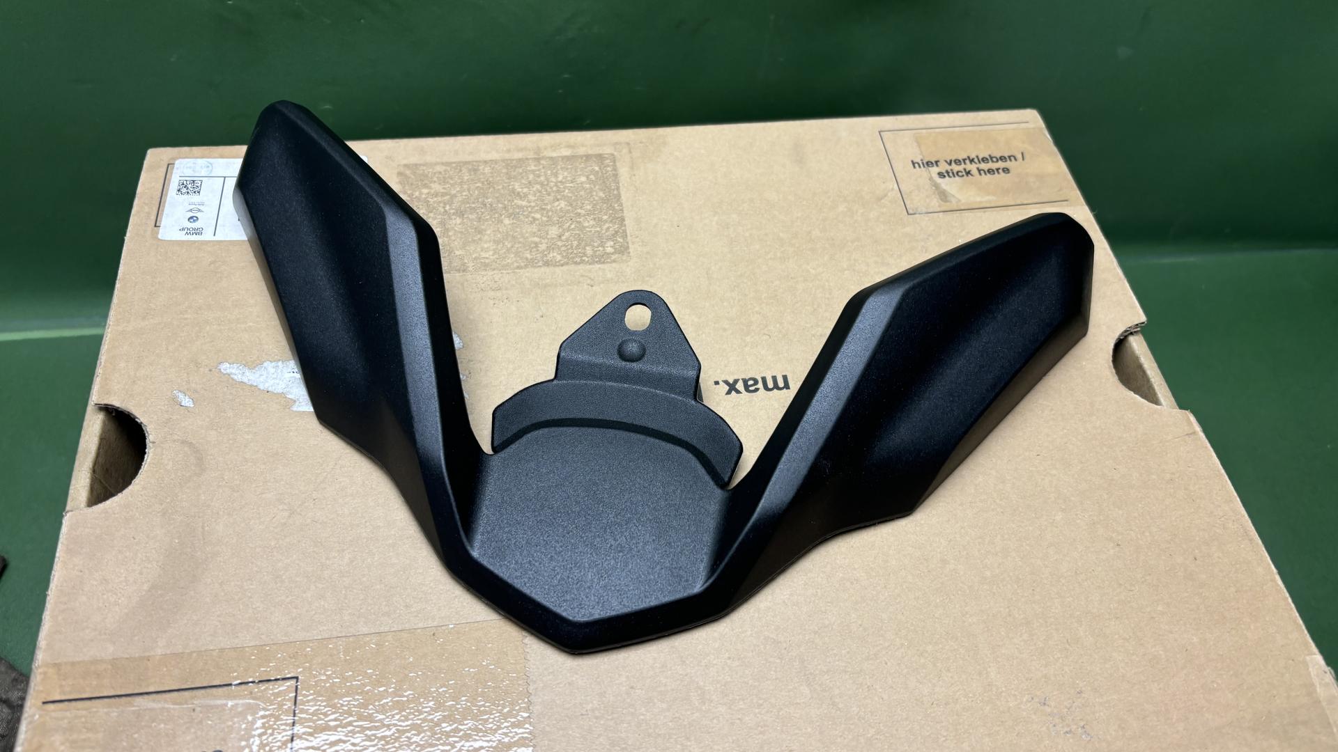 Удлинитель кожух переднего колеса 77148561425