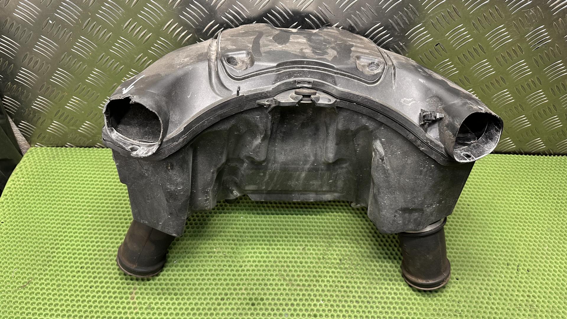 Глушитель шума всасывания воздуха 13718567190