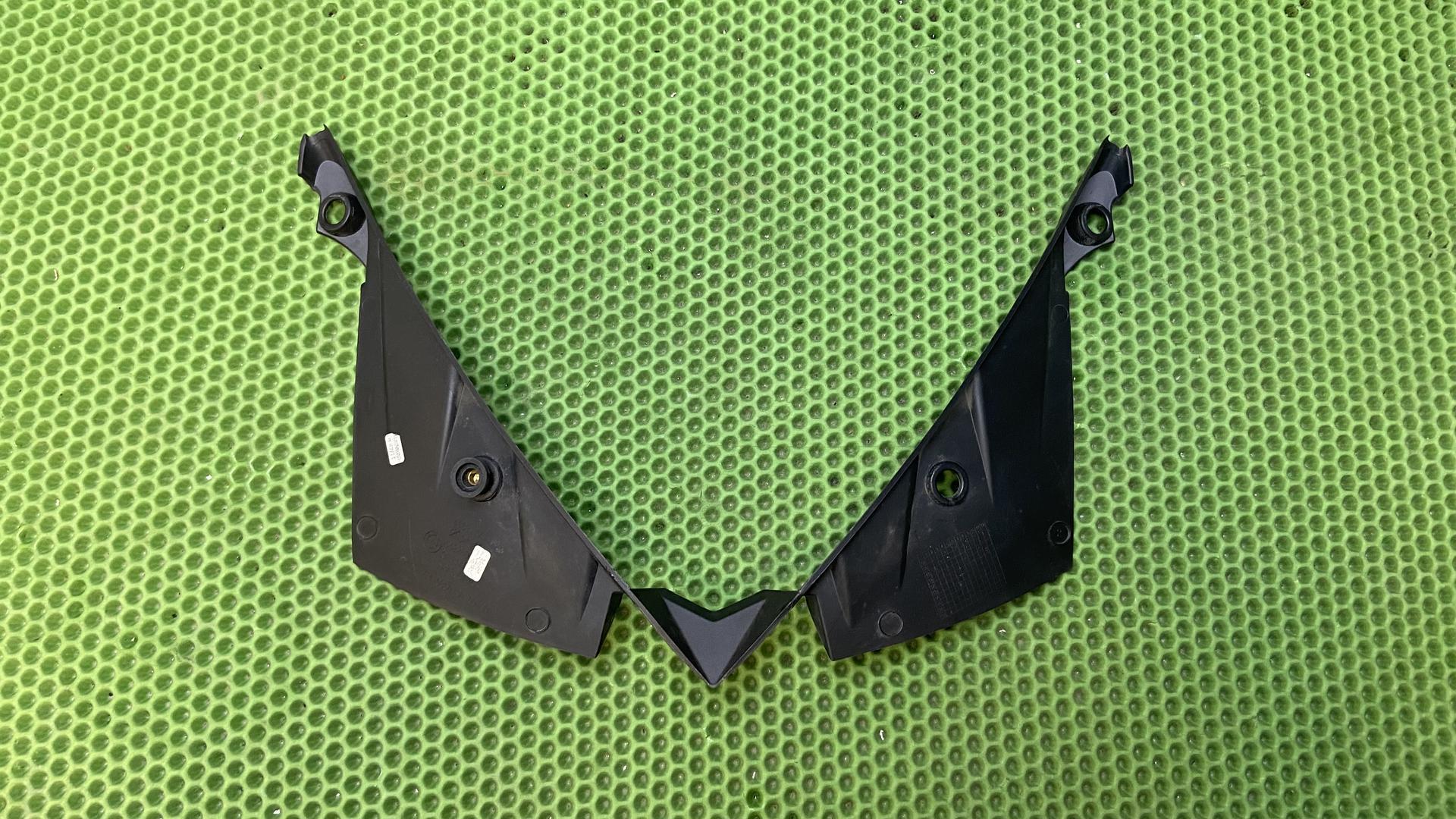 Планка обтекателя 46637711088