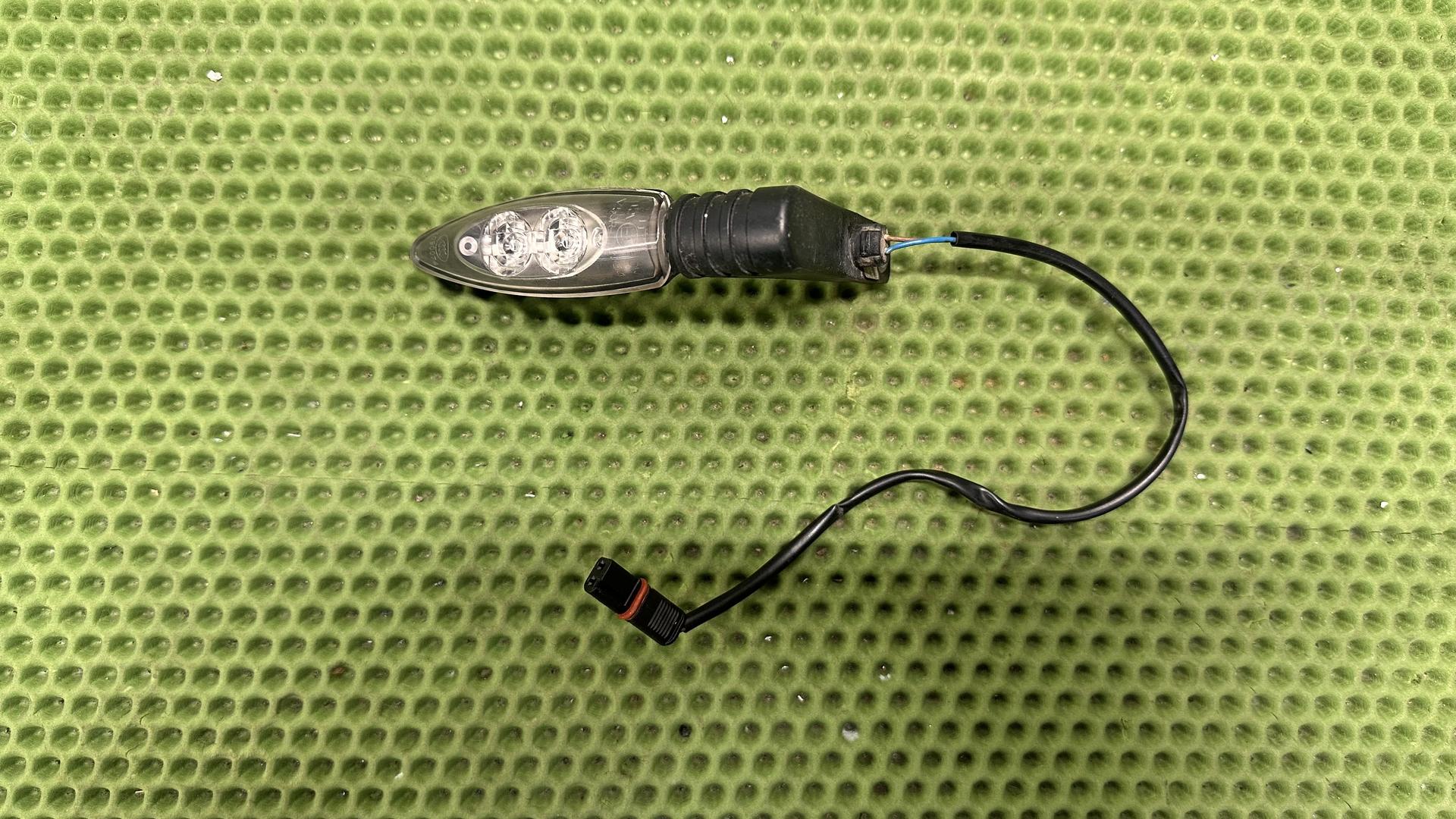 Светод.указ.пов., длинный держатель Зд 63238522500