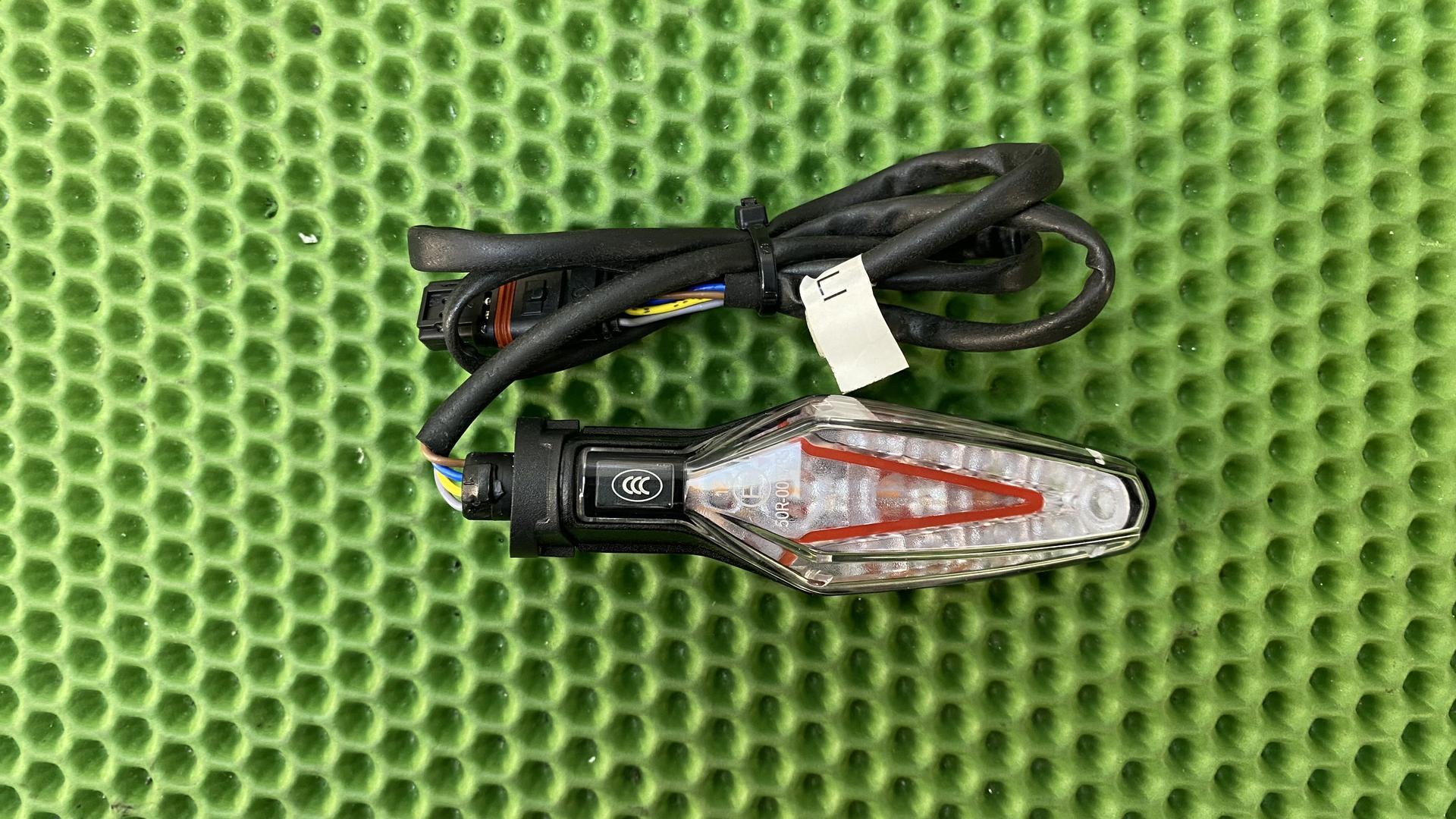 Многофункциональный указатель поворота 63238556877