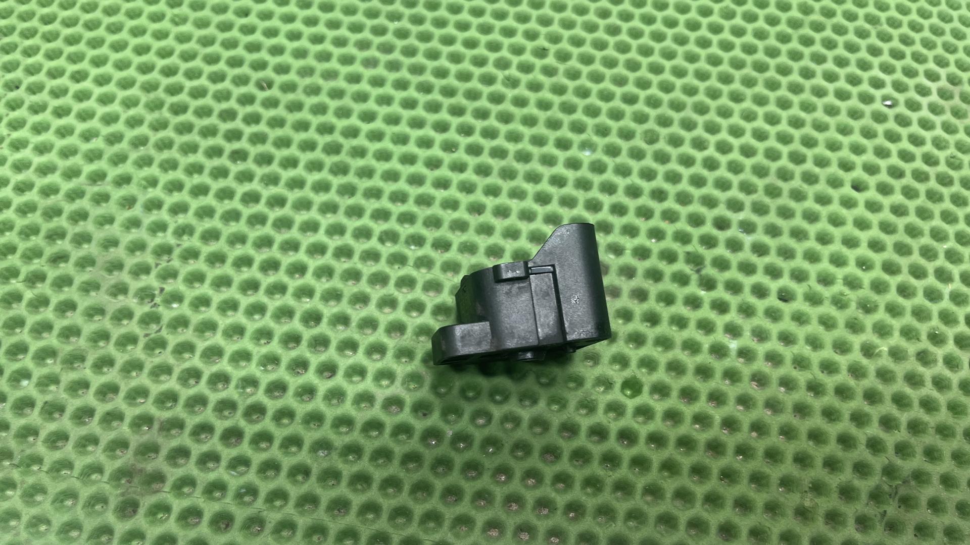 Выключатель зажигания 61318543110