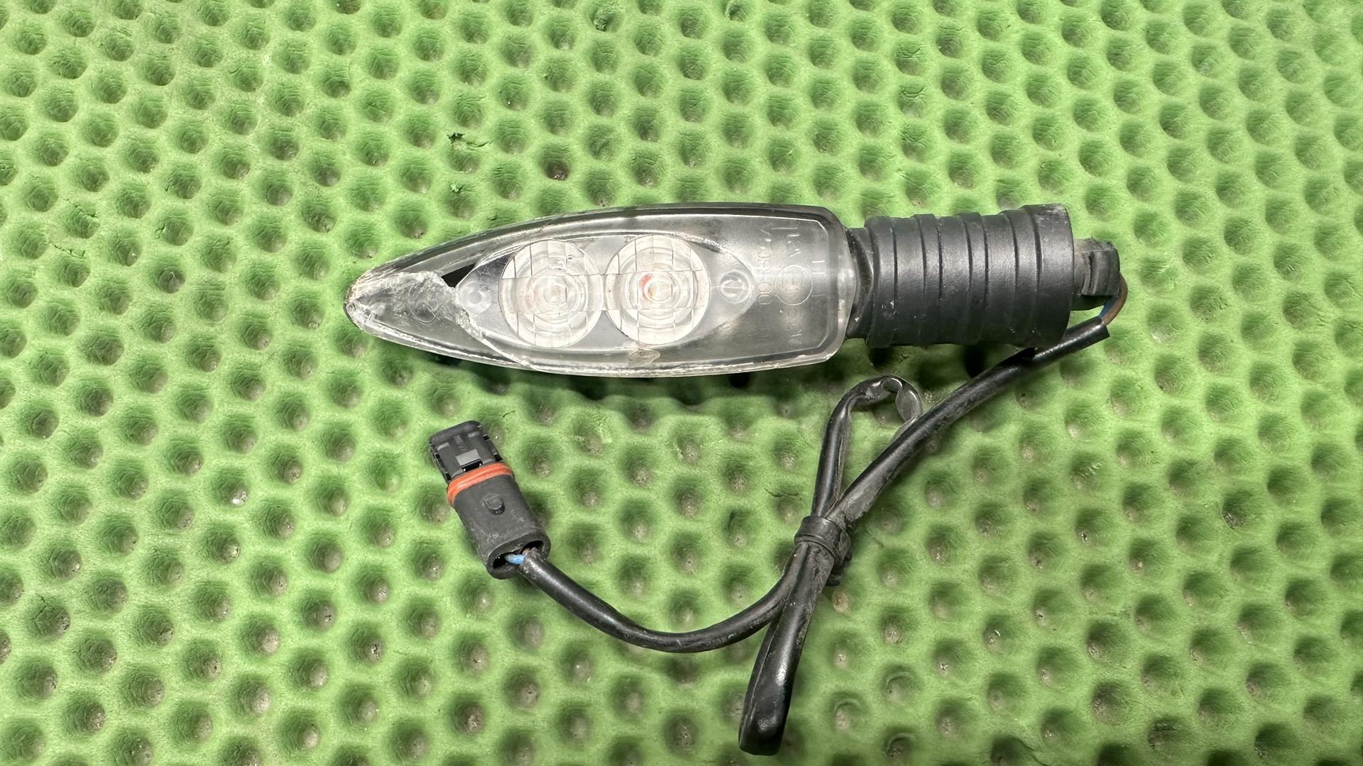 Светодиодный указатель поворота 63138522499