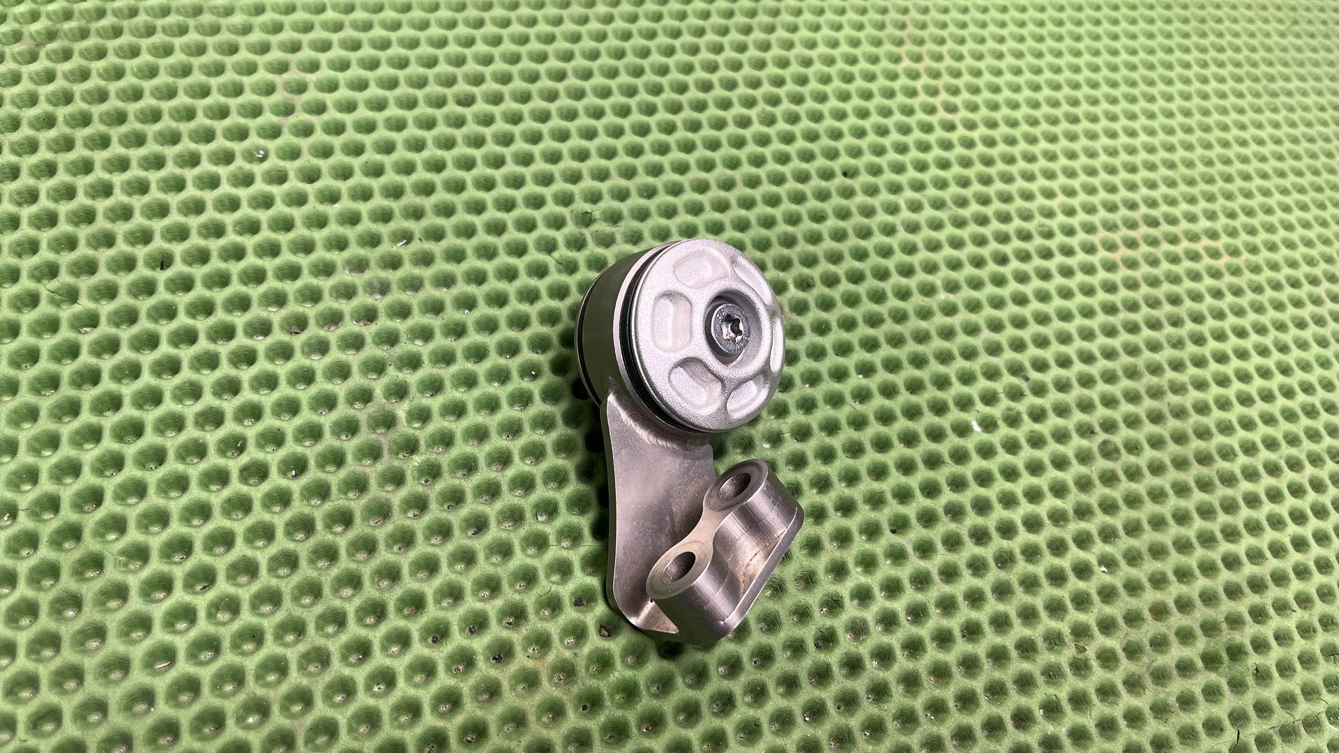 опора глушителя k21 77118549141