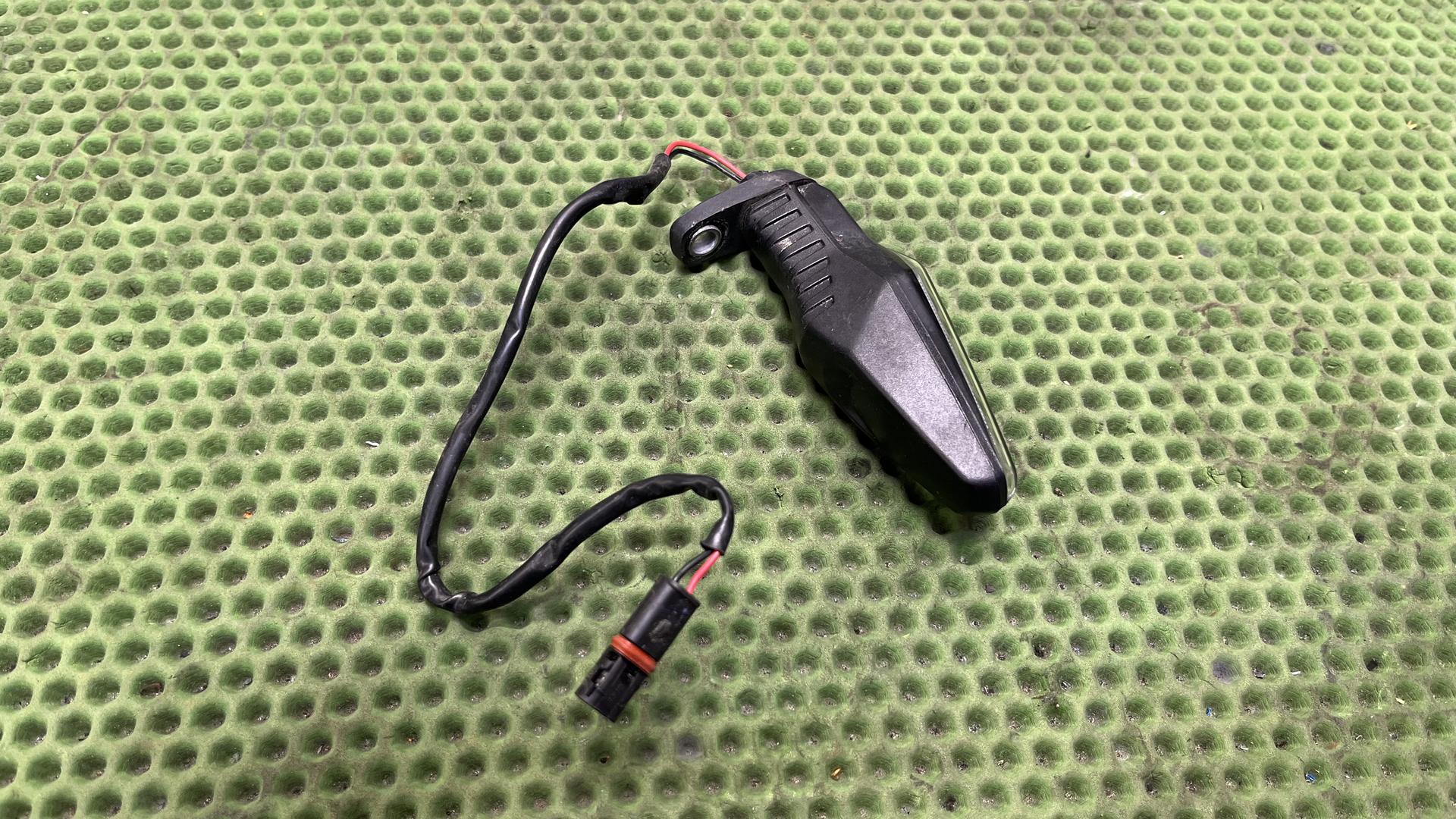 Светодиодный указатель поворота 63138557188