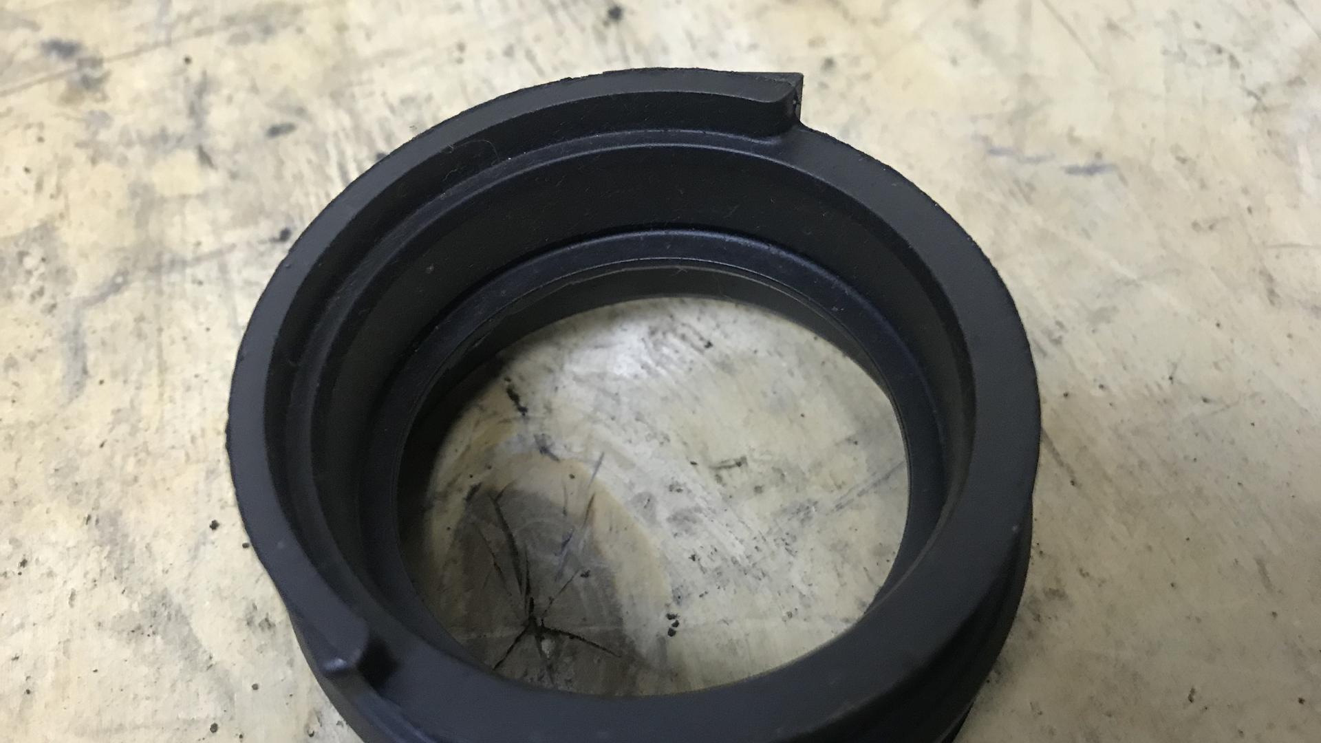 Всасывающий патрубок 11618520237