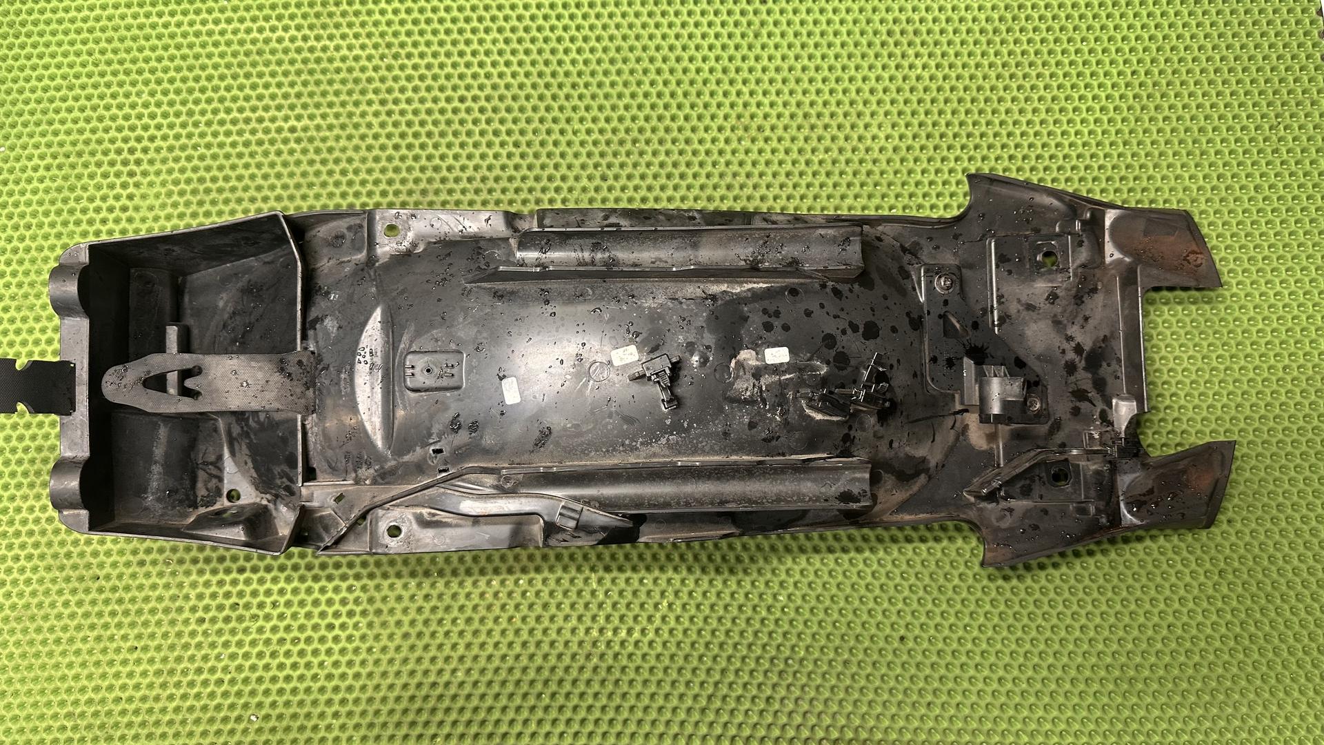 Кожух заднего колеса 46627704919