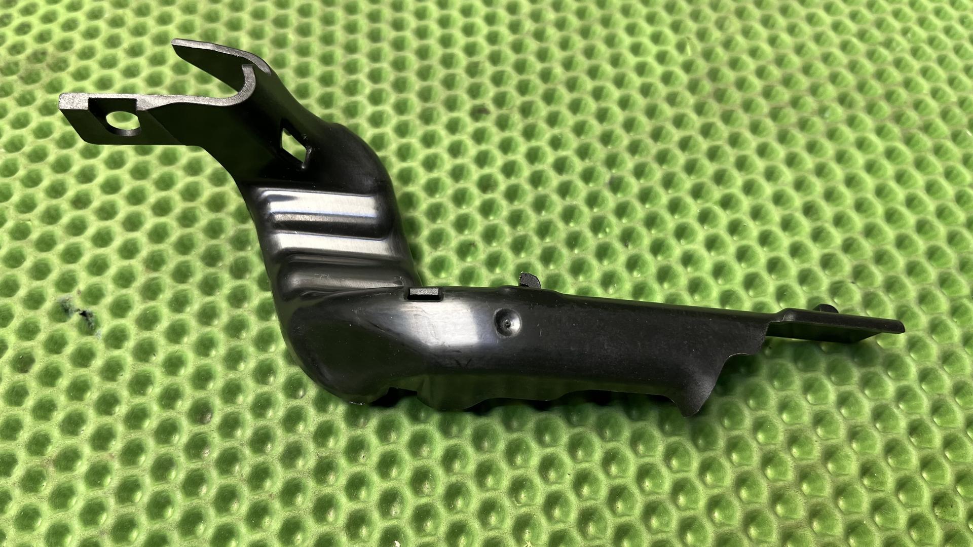 Кабелепровод айрбокса R1300GS/GSA/RT KA1-3 61137924988