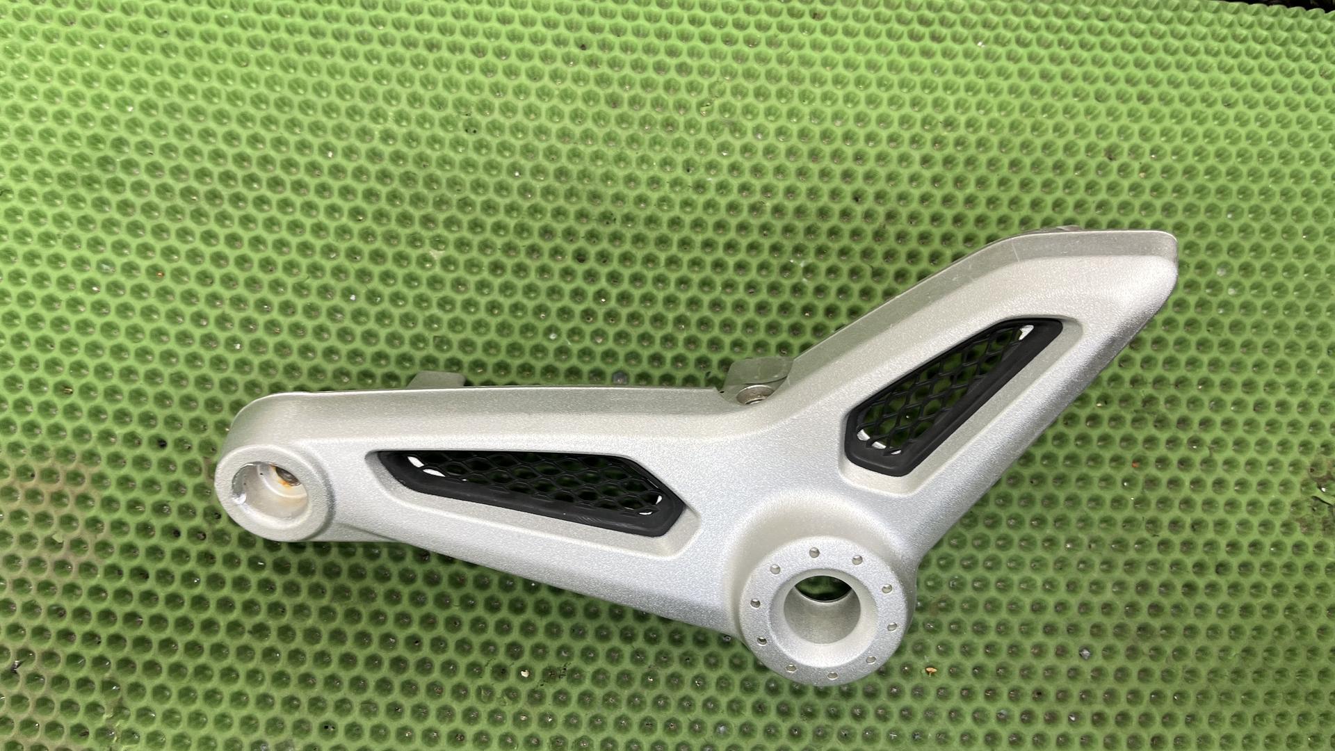 Кронштейн сиденья водителя П 46638531190