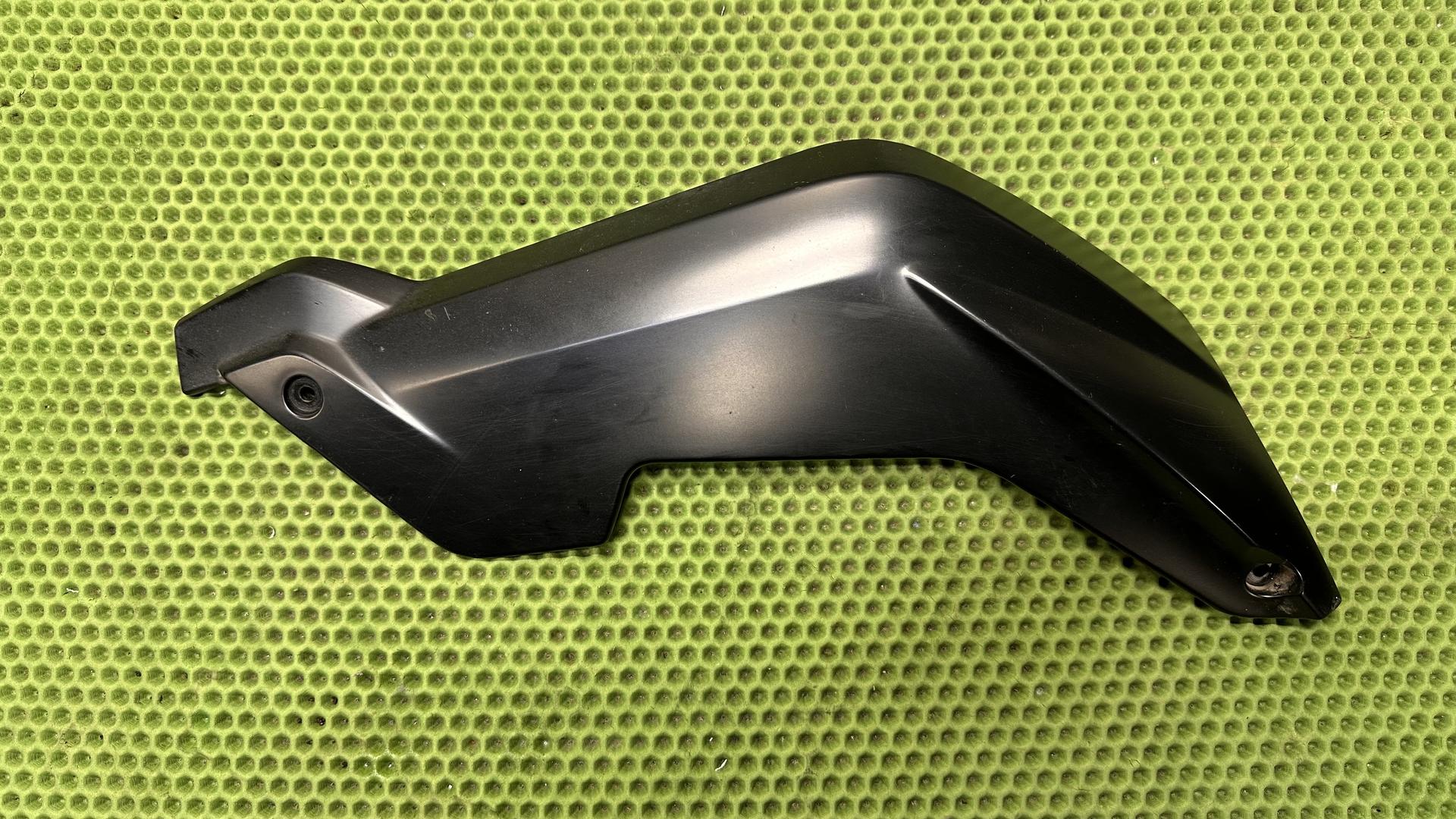 Щиток опоры подшипника колеса Л 46617713507