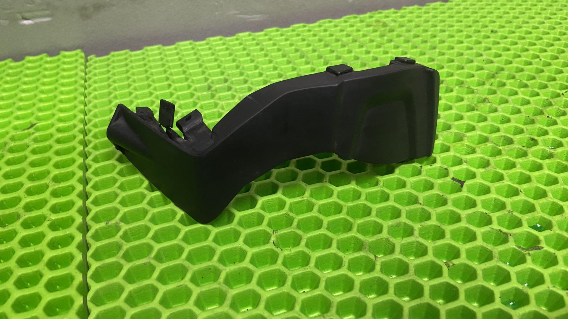 Кожух свечи зажигания Л 11127728975