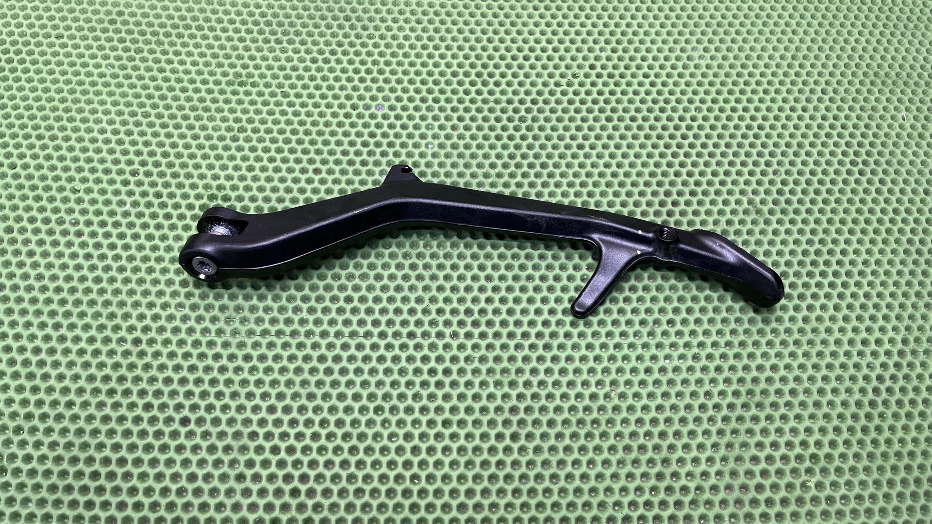 Боковая подножка R1300GS/GSA KA1-2 46531638616