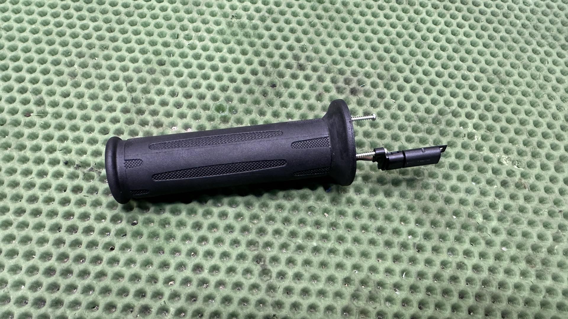 Ручка Л 61318549455