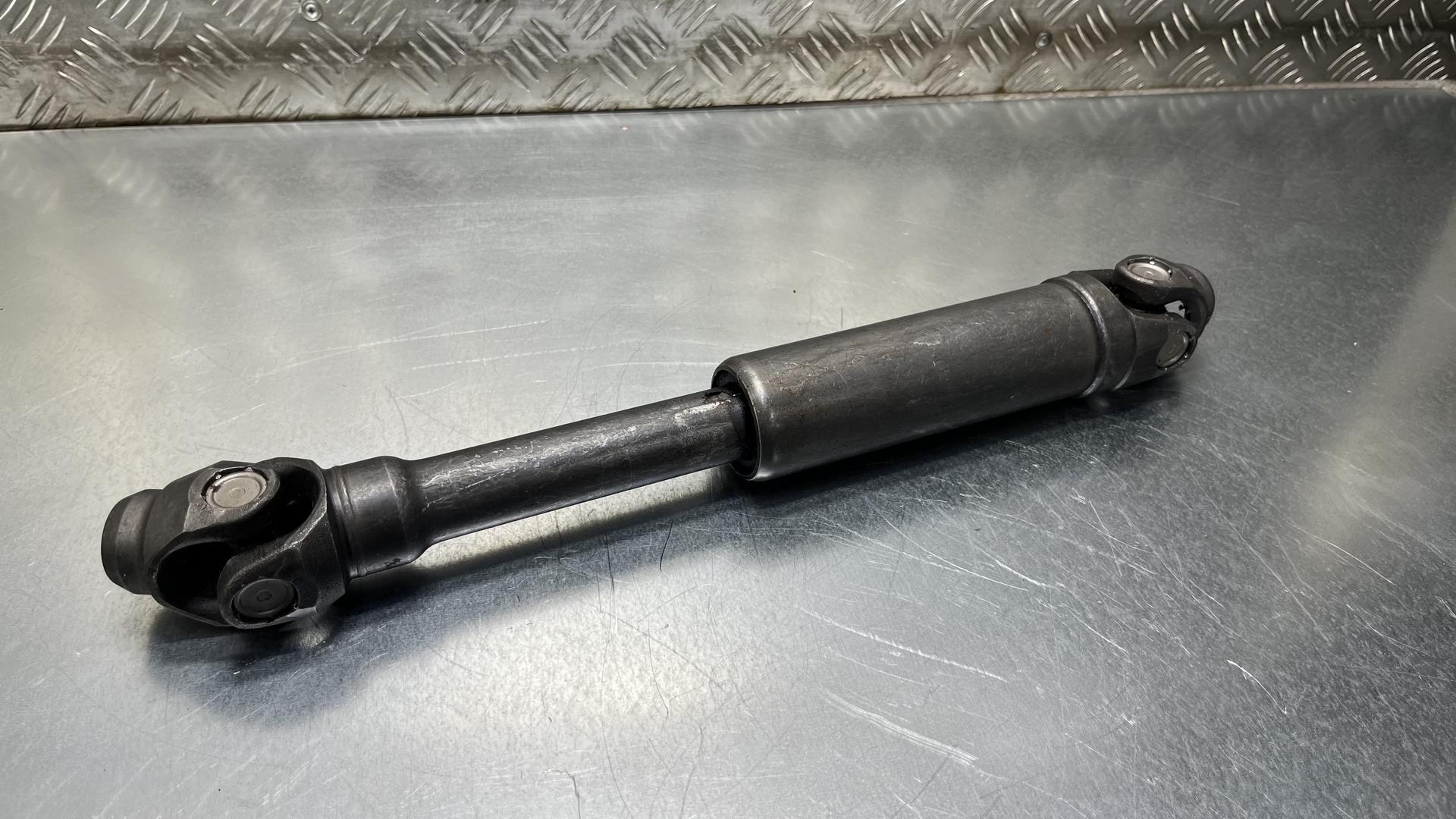 Карданный вал 20x22 шлица 33739898679