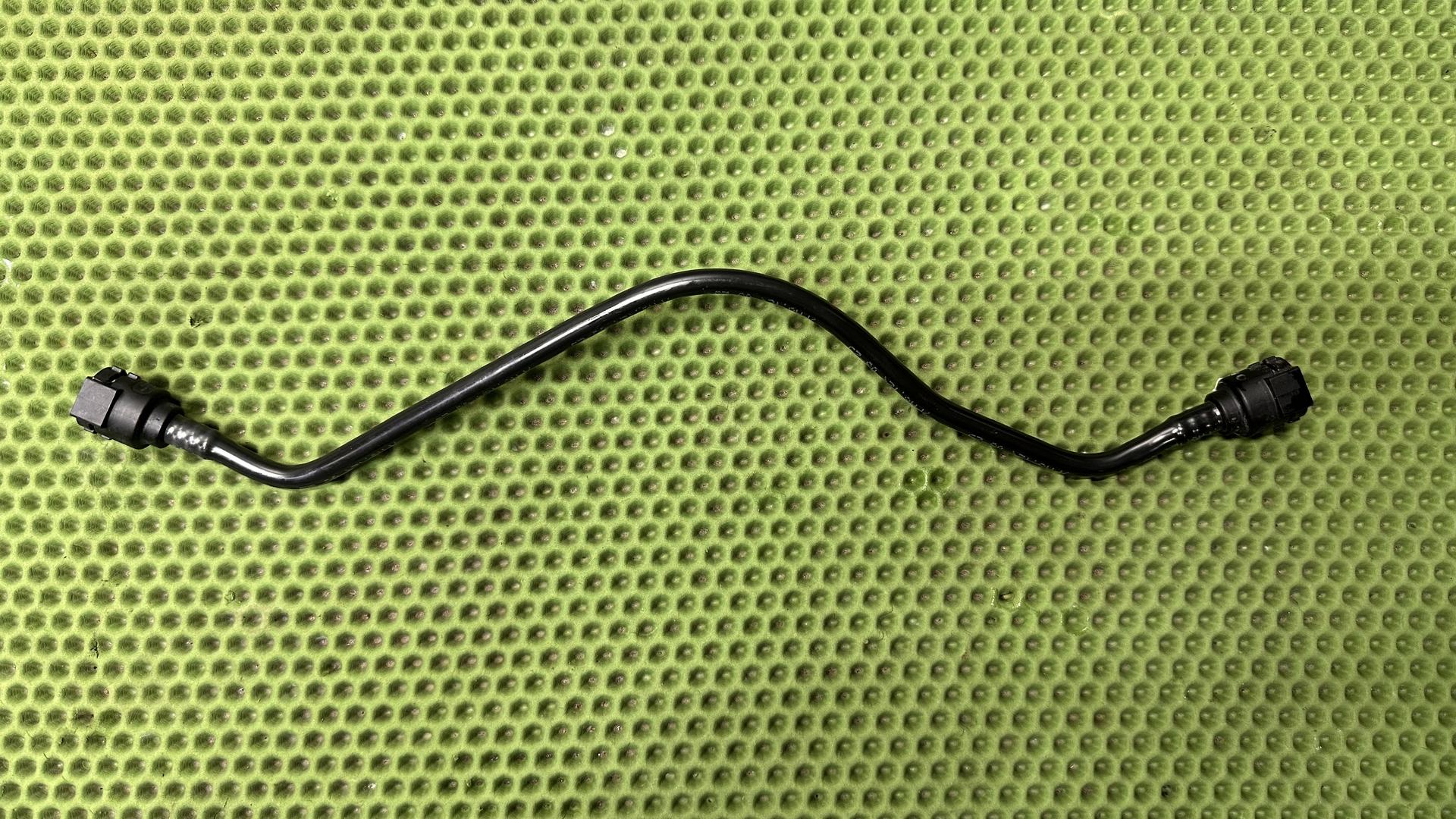 Шланг ОЖ между радиаторами R1300GS/GSA/RT KA1-3 17121542098