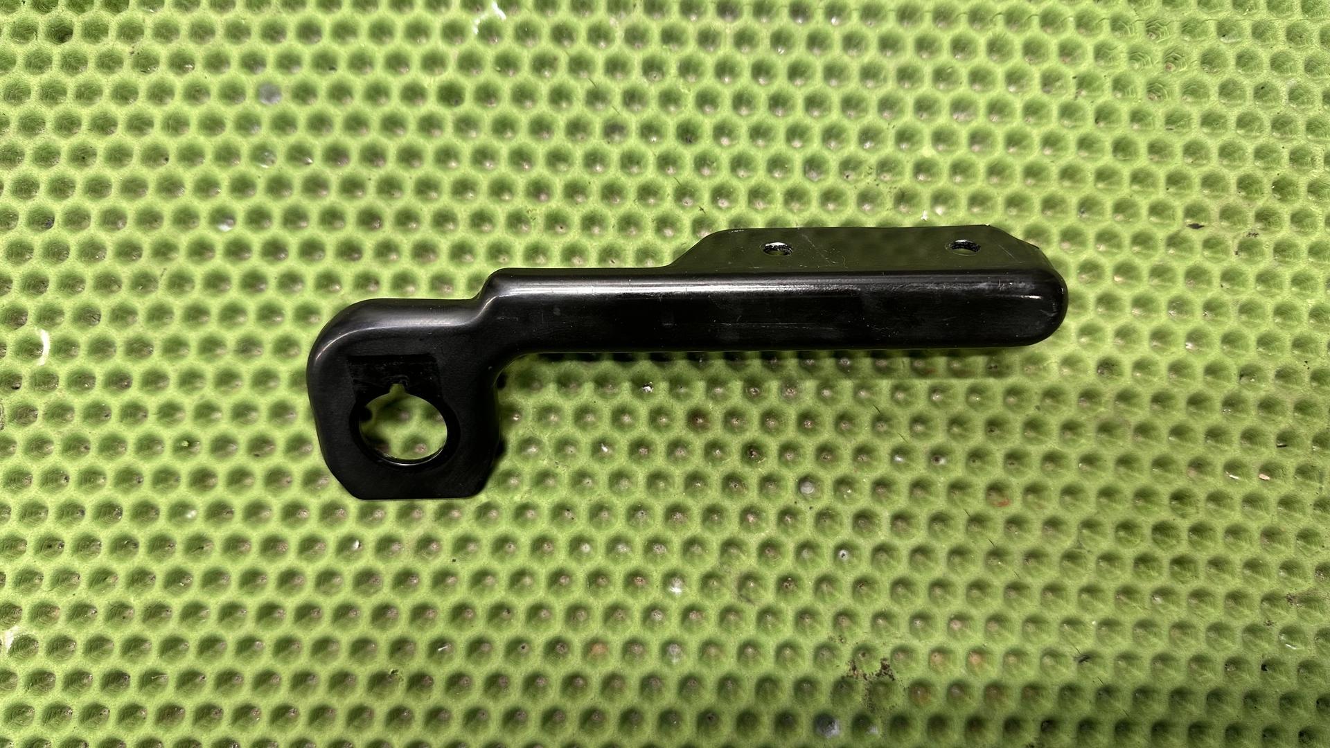 Держатель регулятора напряжения F800R/GT 61317690871