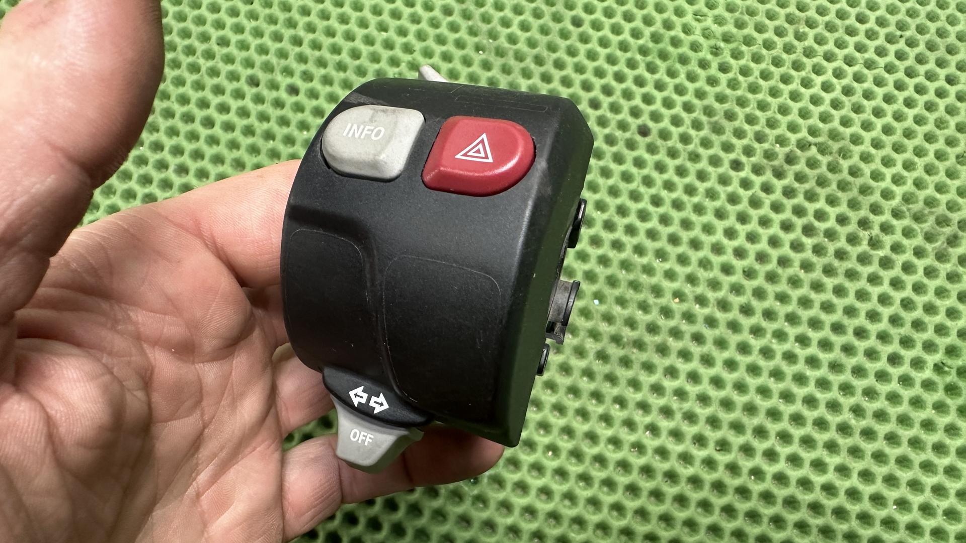 Комбинированный выключатель Л 61318546167