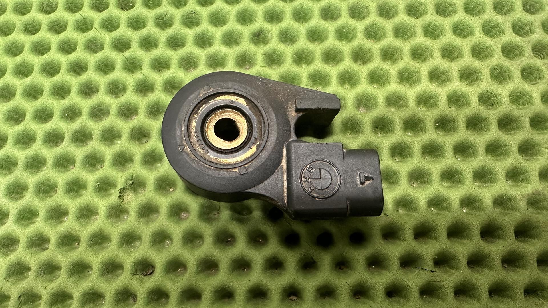 Переключатель боковая опора 61318388642