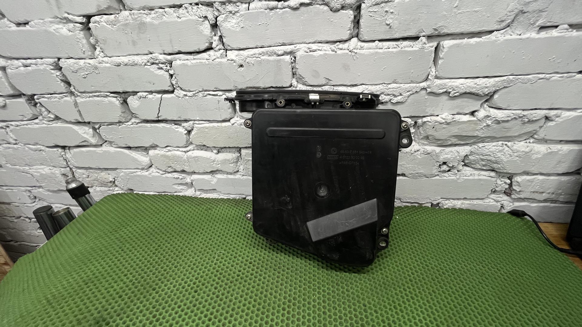 Отсек радиоприемника, нижняя часть 46637681543