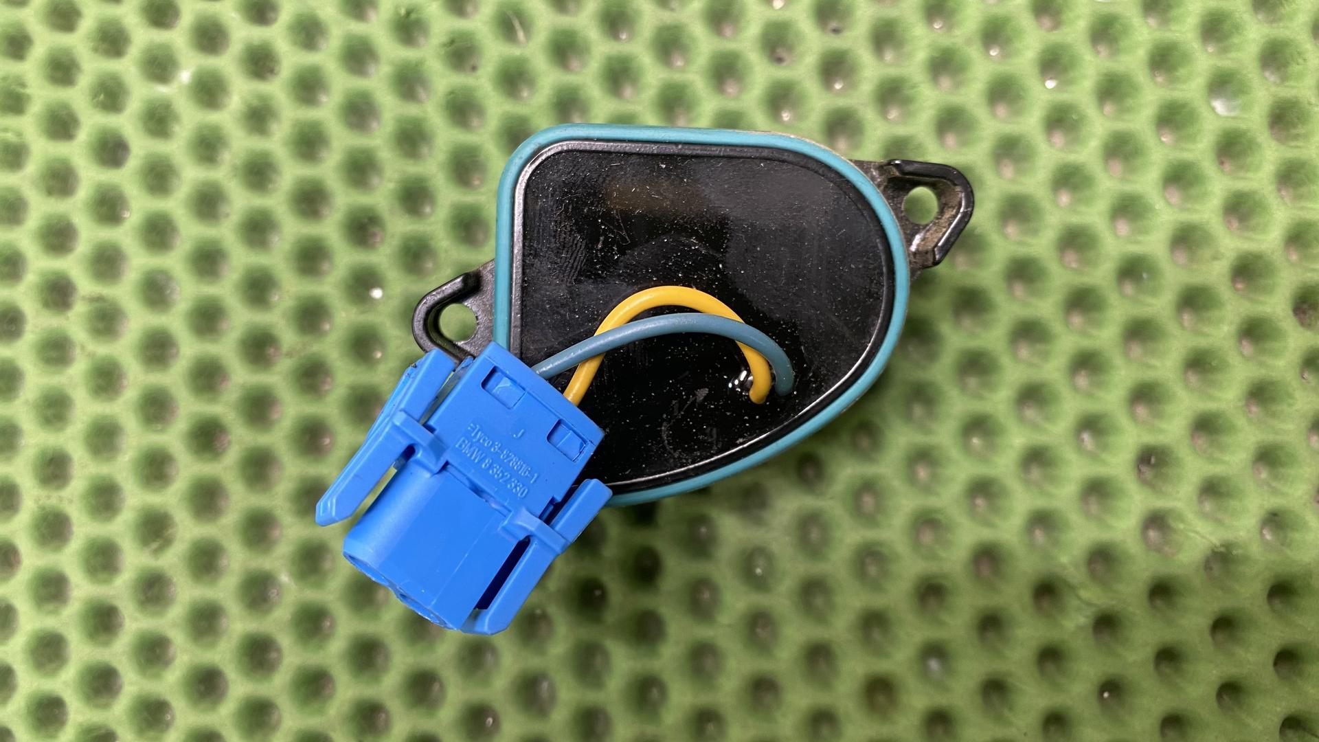 ЭБУ бензонасоса 16148523697