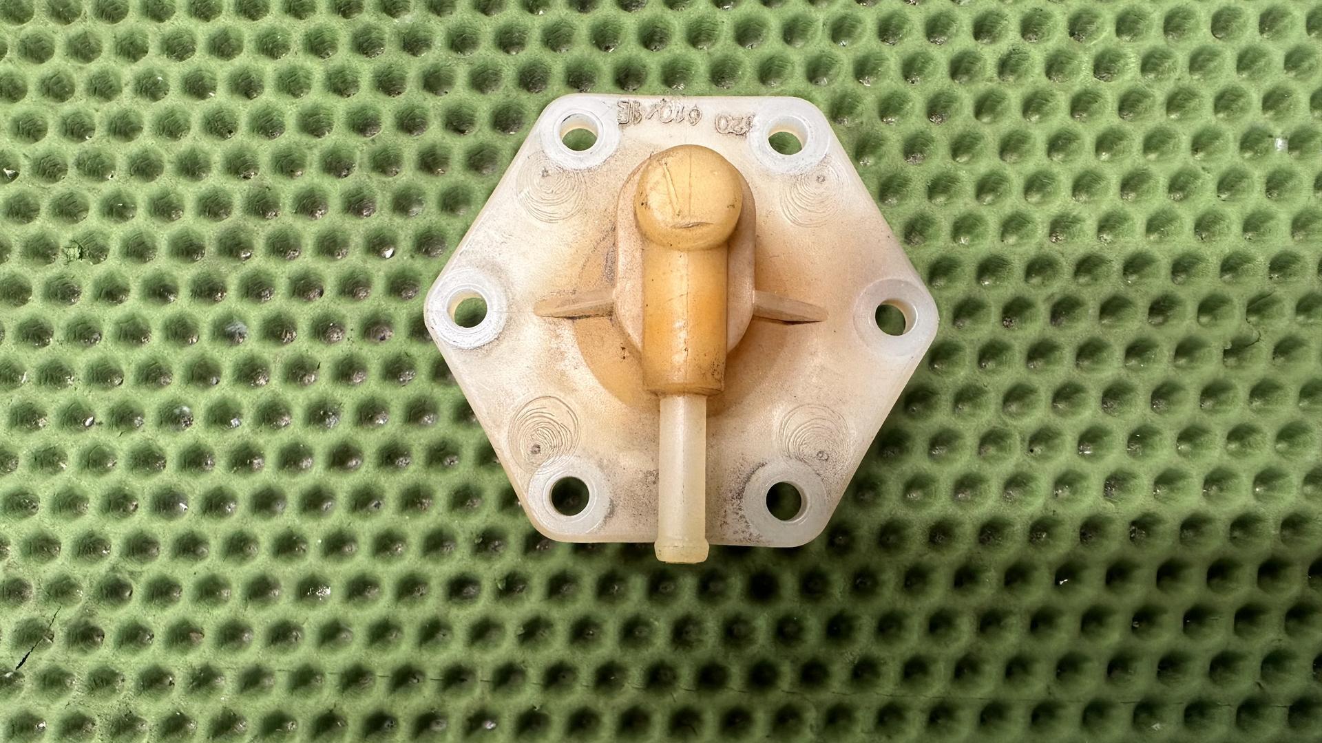 Предохранительный клапан топливного бака 16112347148