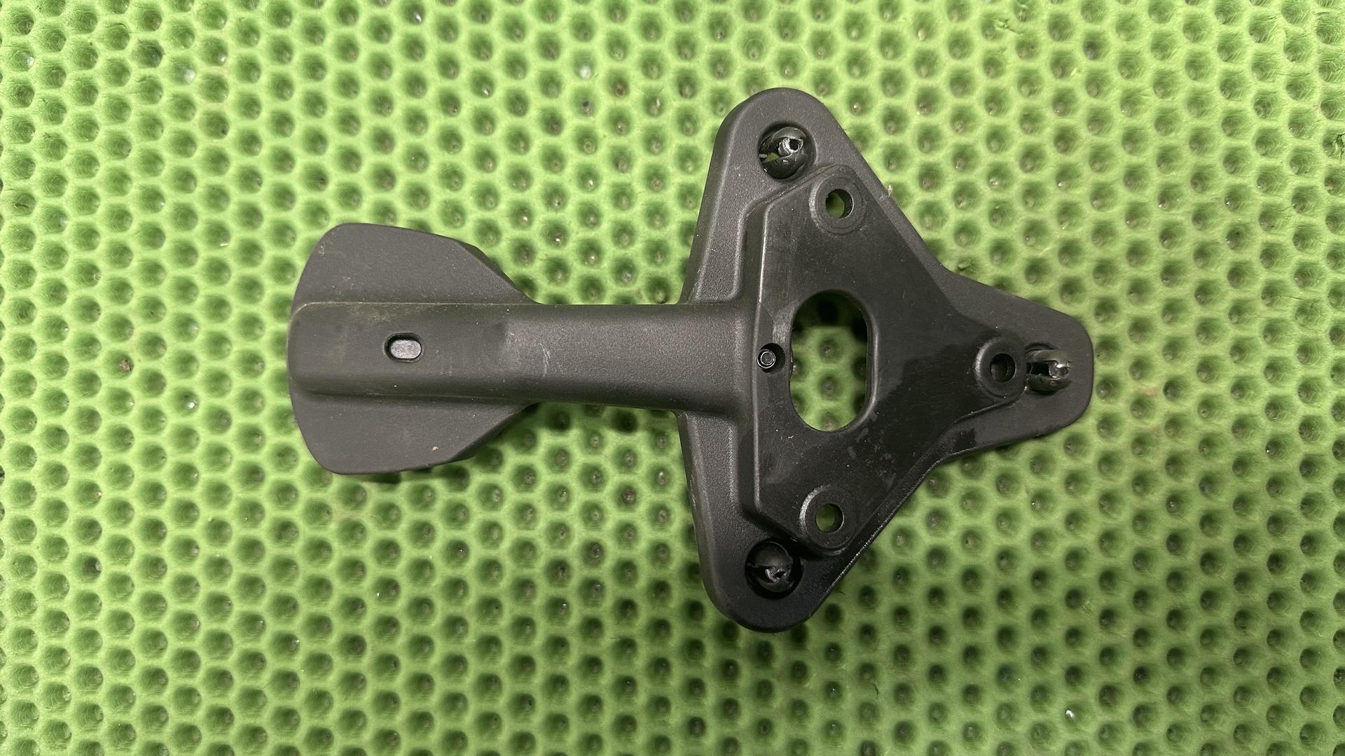 Переходник для номерного знака K1600B 46628557346