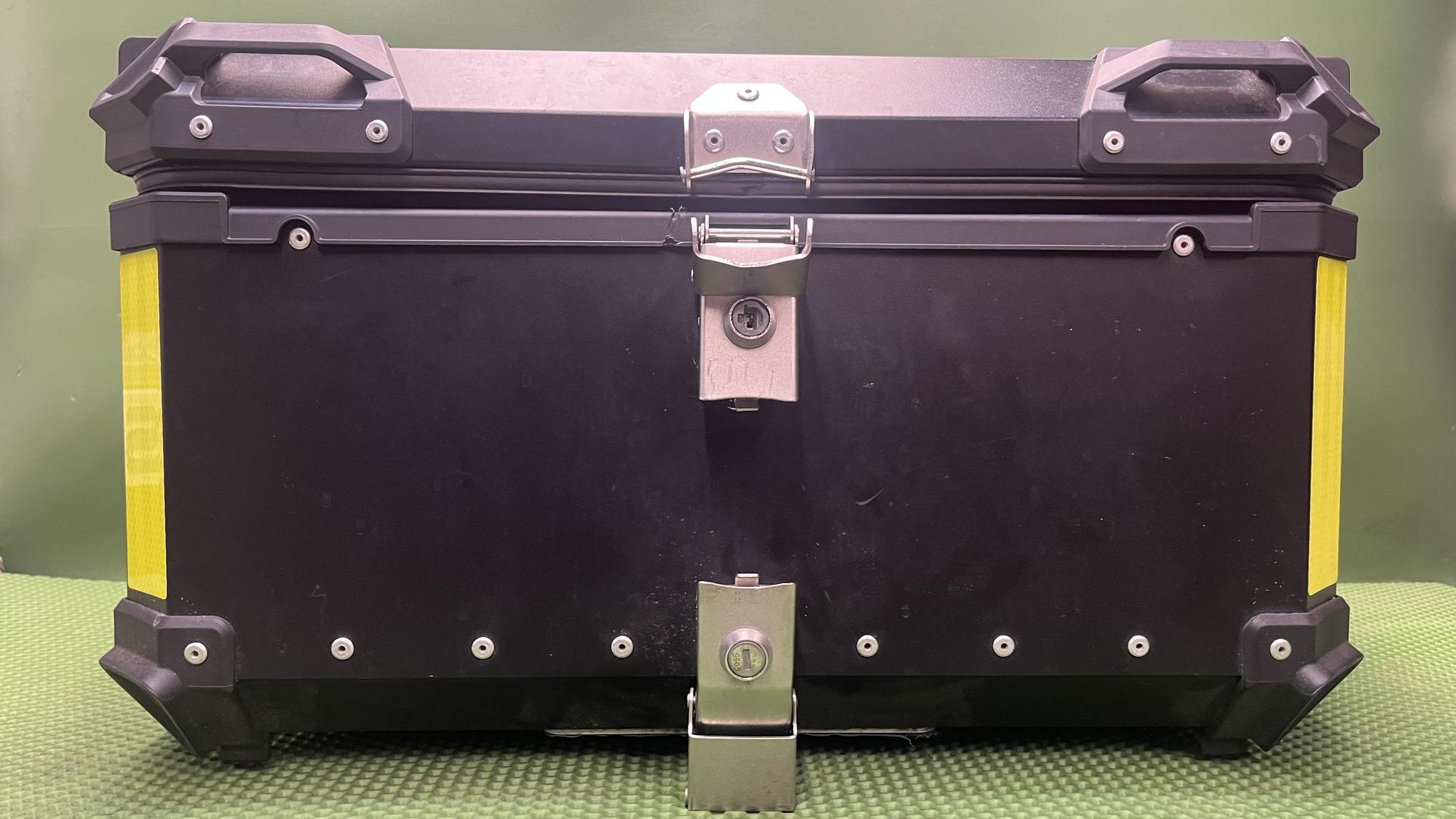 Кофр багажный, задний TR E-65 ( 52L ) 