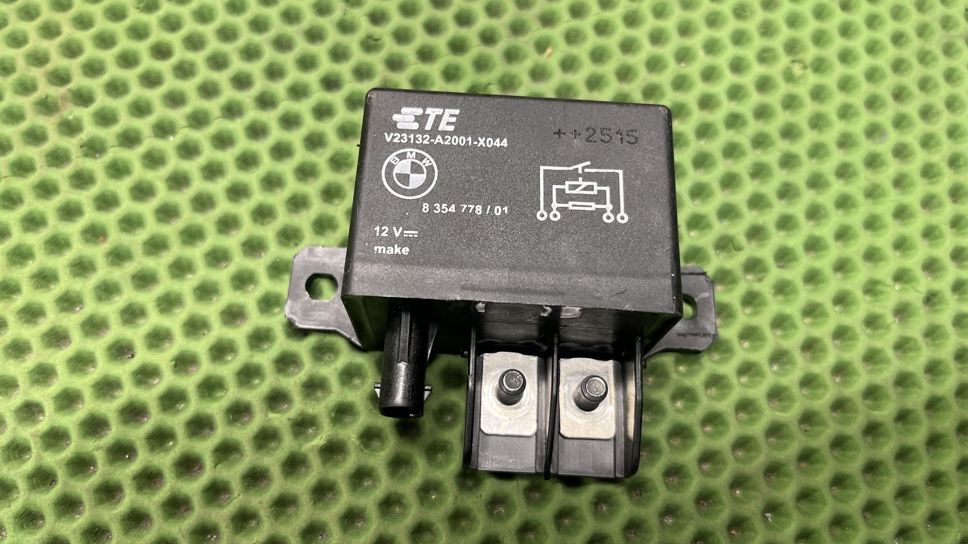 Реле стартера 61368354778